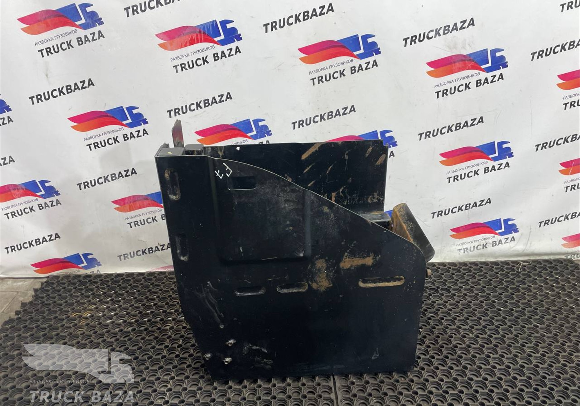 JC465J251HC Кронштейн бака AdBlue для Ford F-MAX (с 2018)