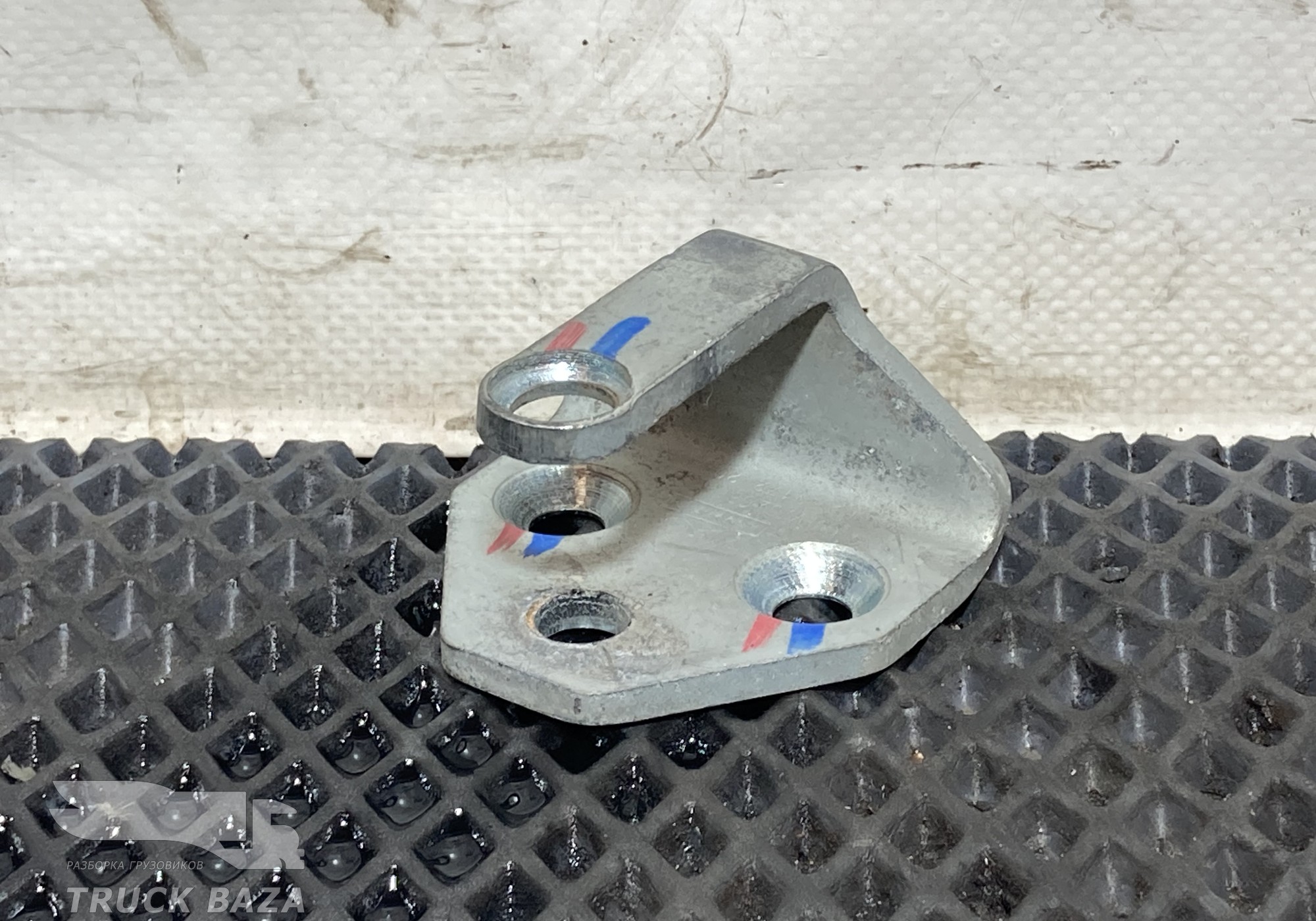 811W626800124 Ответная часть замка для Sinotruk Sitrak C7H