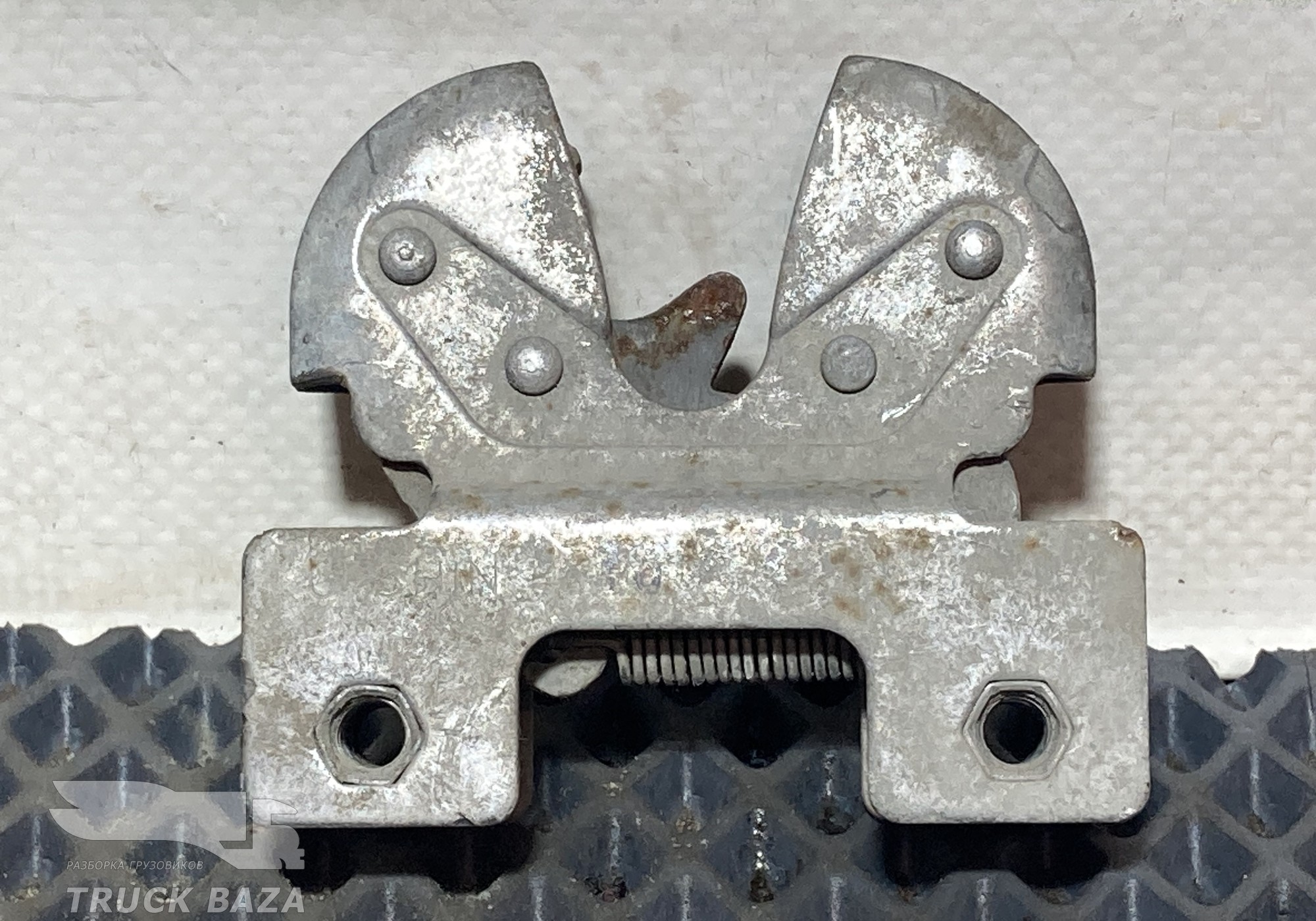 81971220028 Замок инструментального ящика для Man TGS I (с 2007)