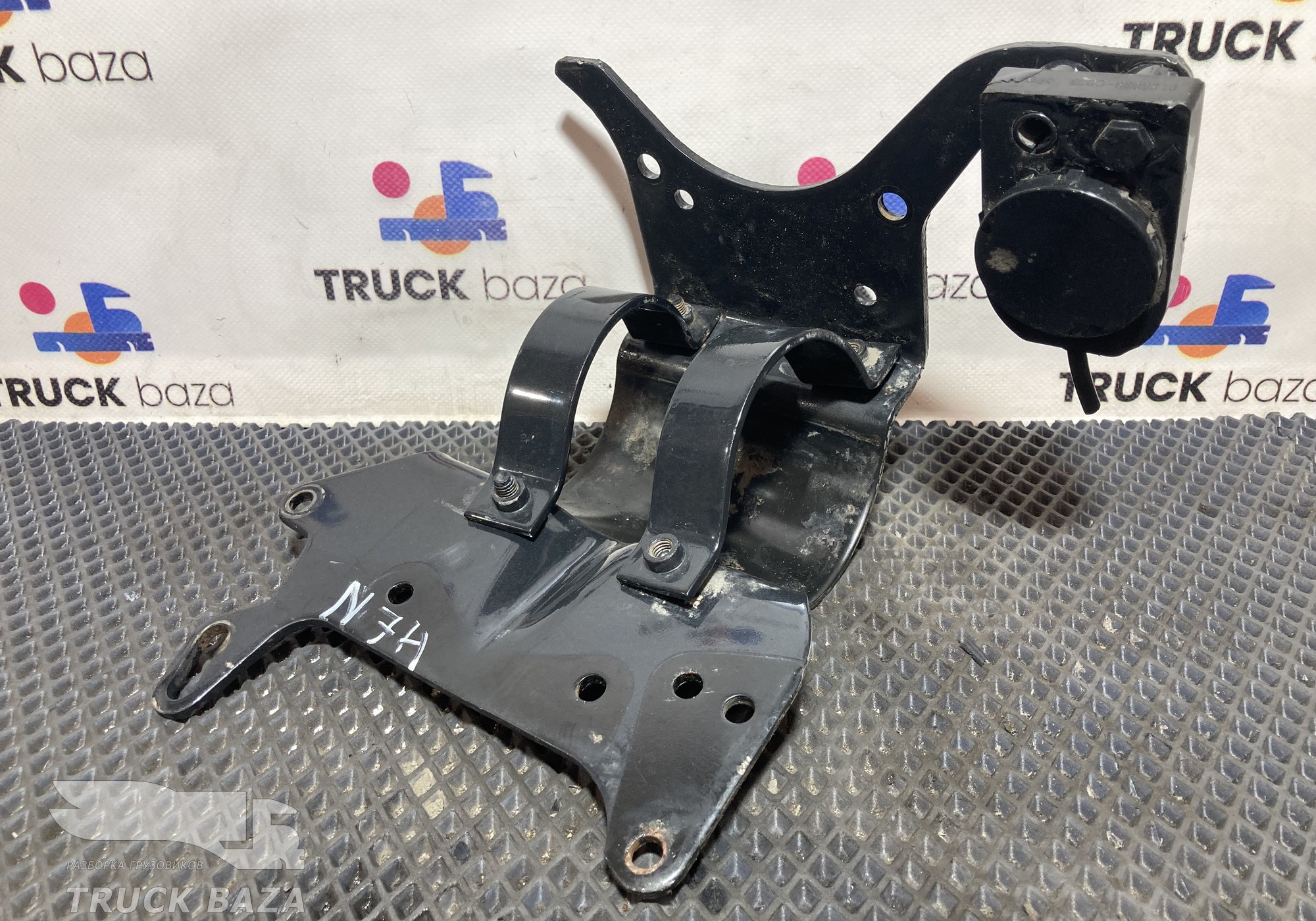 81517150416 Кронштейн модулятора