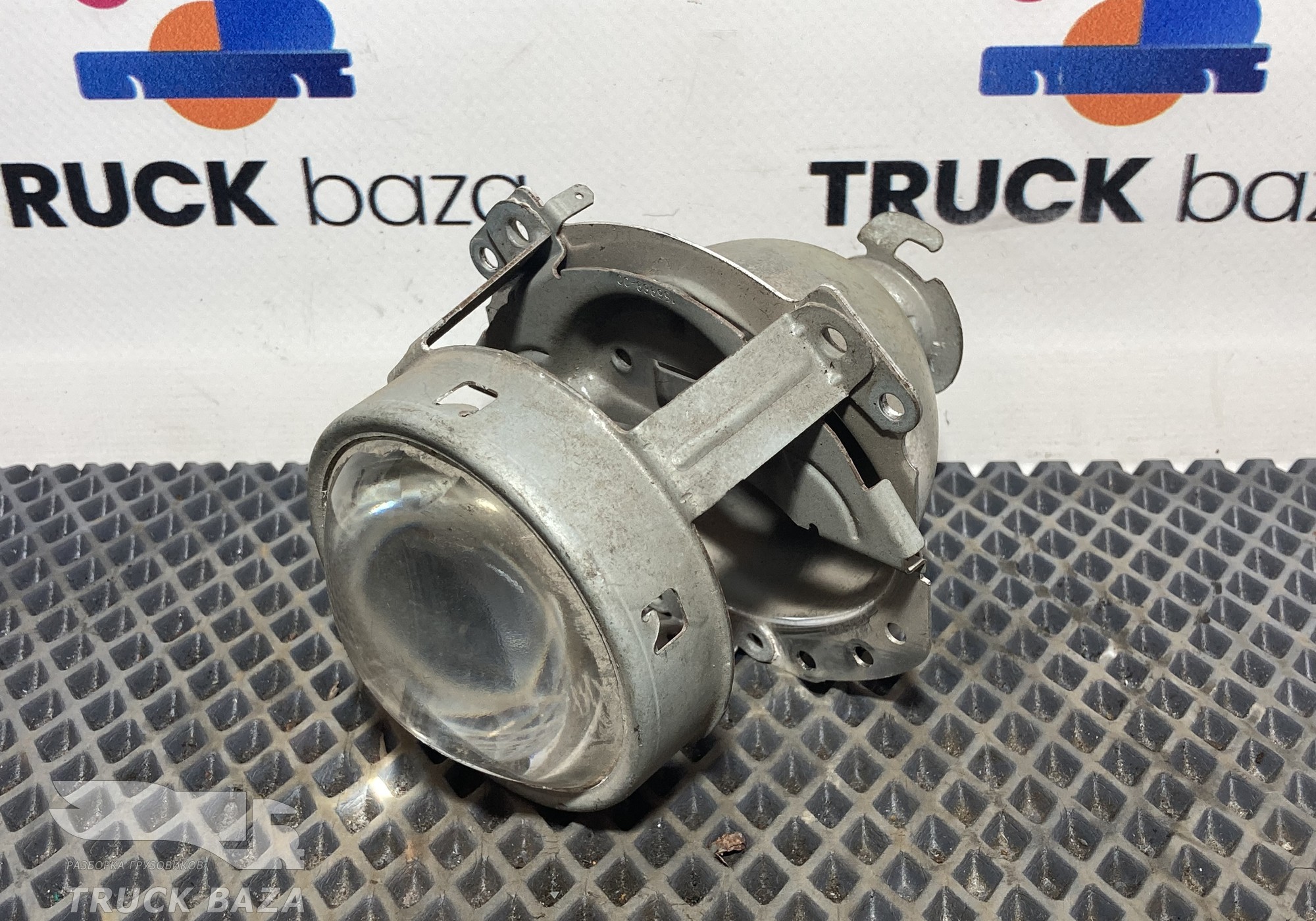 Линза отражатель фары для Полуприцепы Нефаз