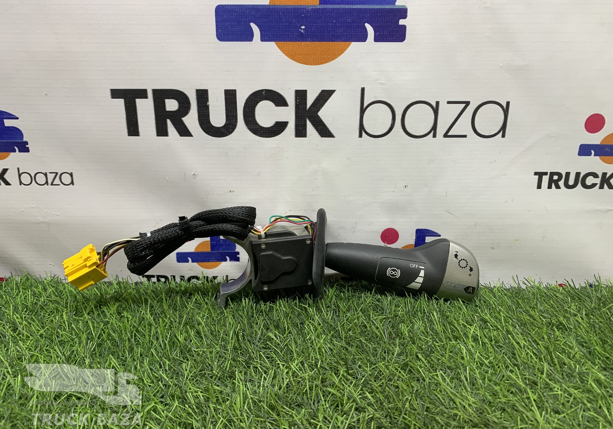 2011540 Переключатель подрулевой правый для Daf XF106 (с 2012)