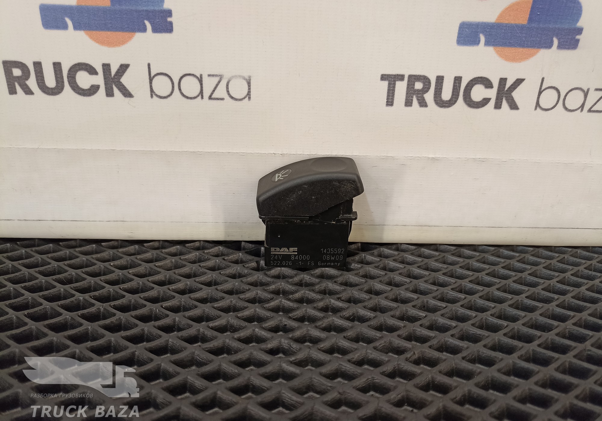 1435592 Кнопка освещения для Daf CF