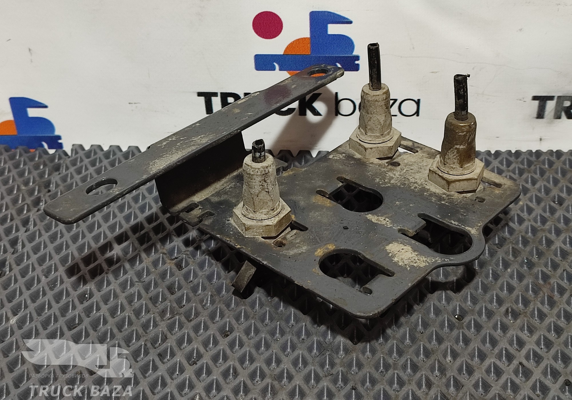 2544682 Кронштейн воздушных трубок