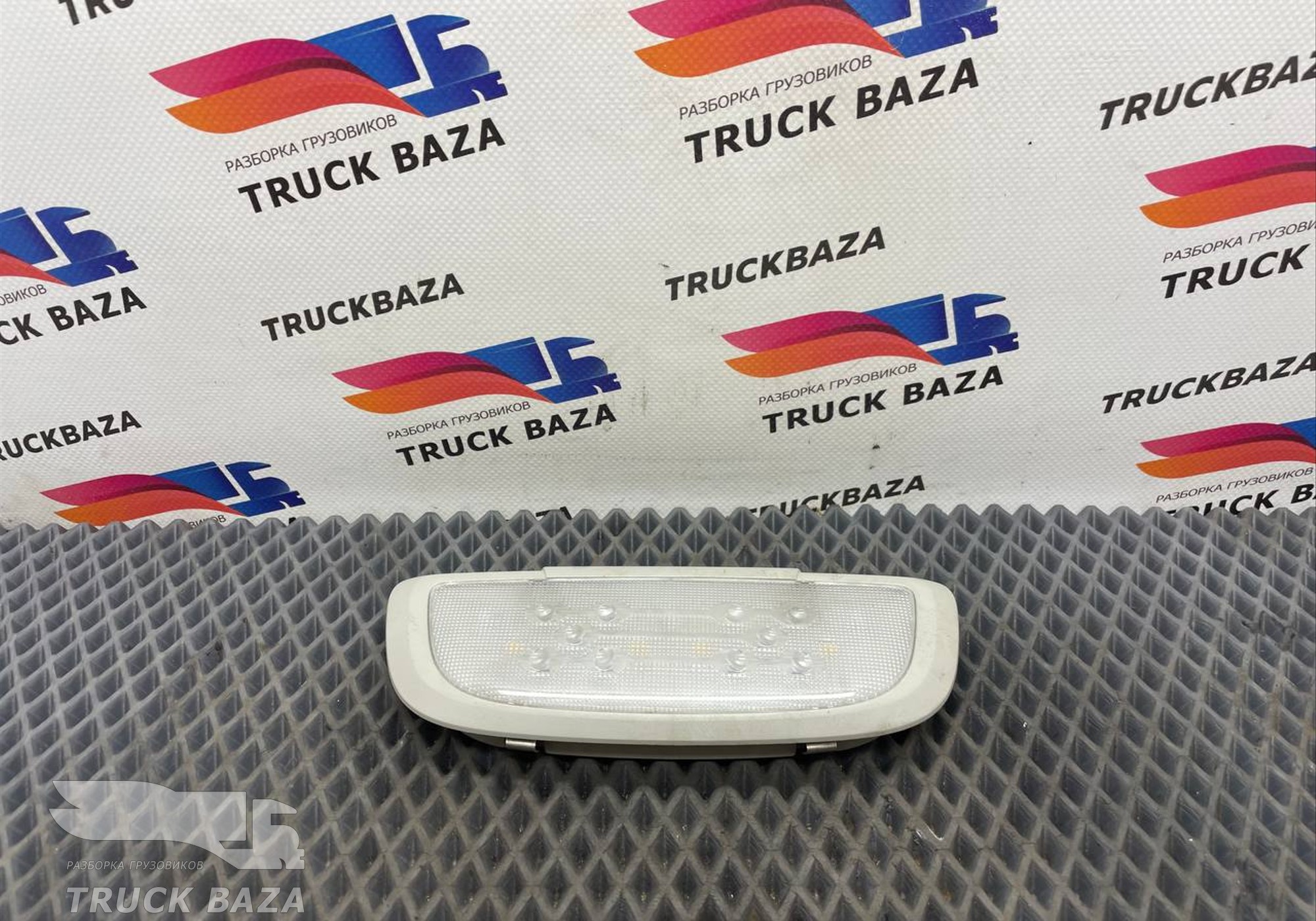 JC4613776ABW Плафон салонный для Ford F-MAX (с 2018)