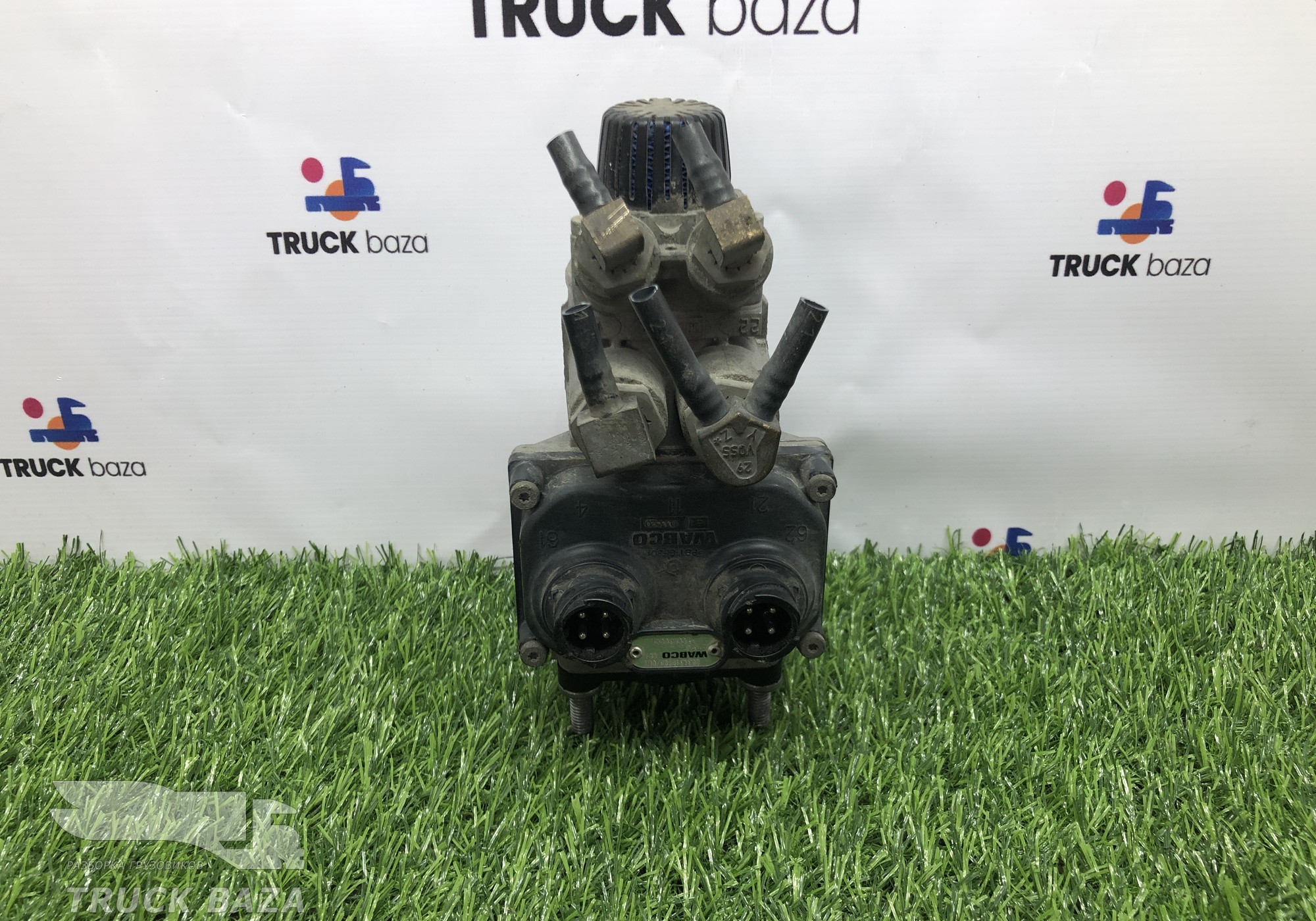 0034319506 Кран тормозной главный