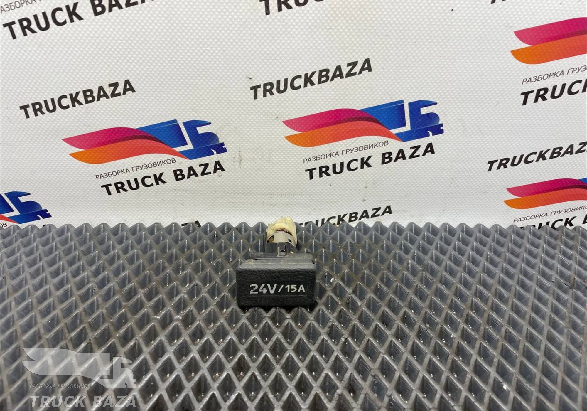 5010589191 Гнездо прикуривателя для Renault Premium II (с 2005 по 2013)