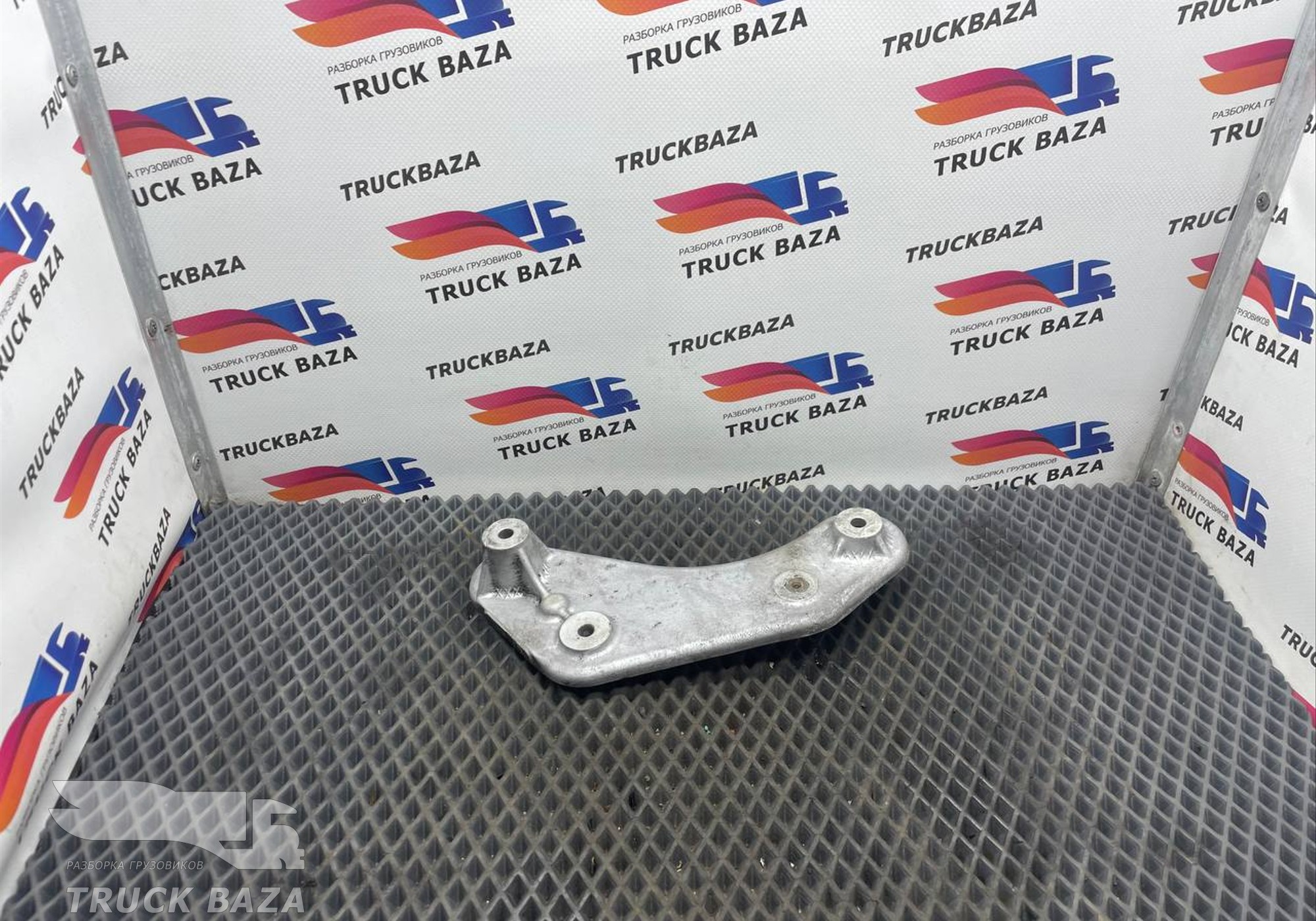 5010514913 Кронштейн патрубка интеркулера для Renault Premium II (с 2005 по 2013)