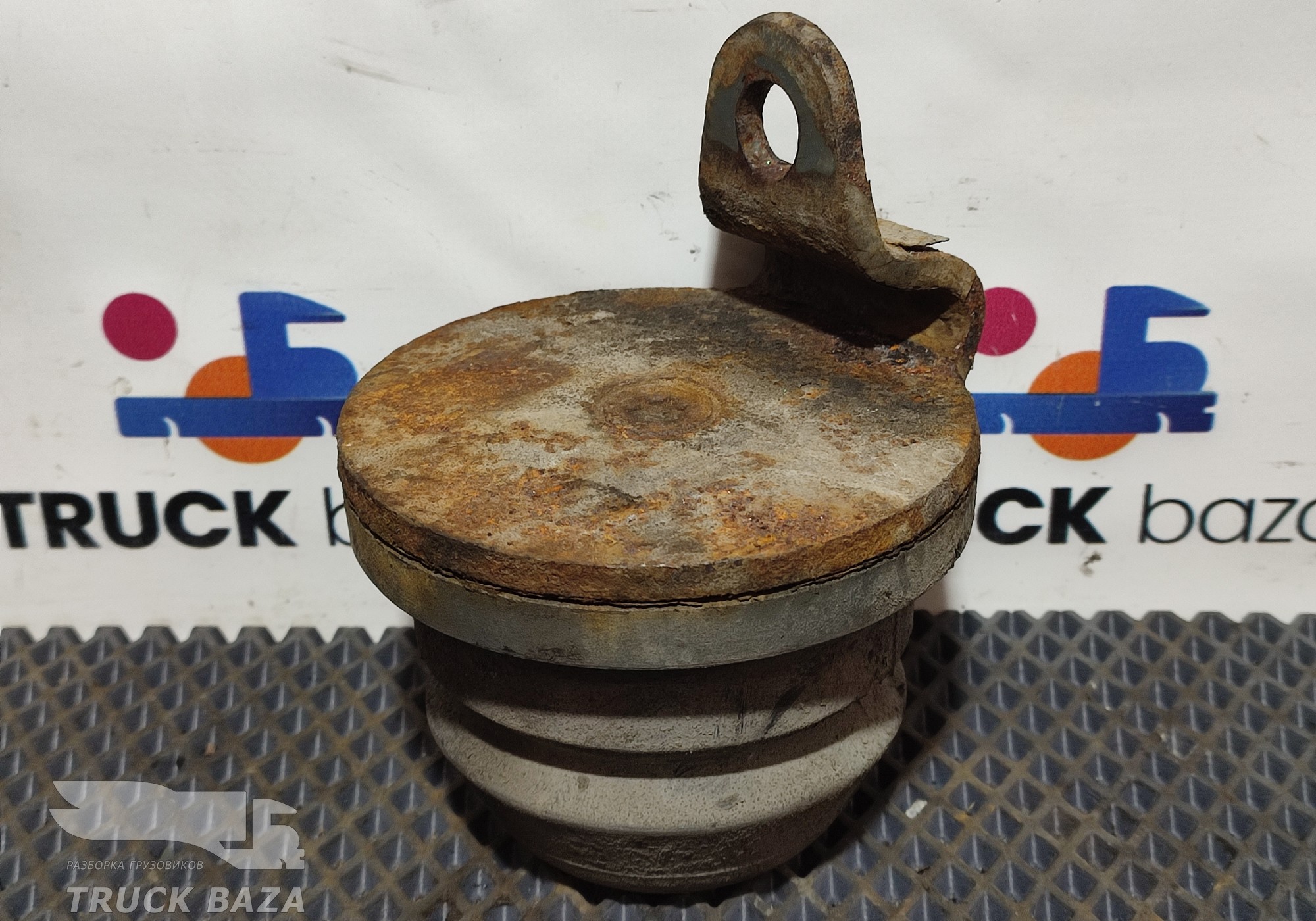 WG9925522111 Отбойник передней рессоры для Sinotruk Sitrak C7H