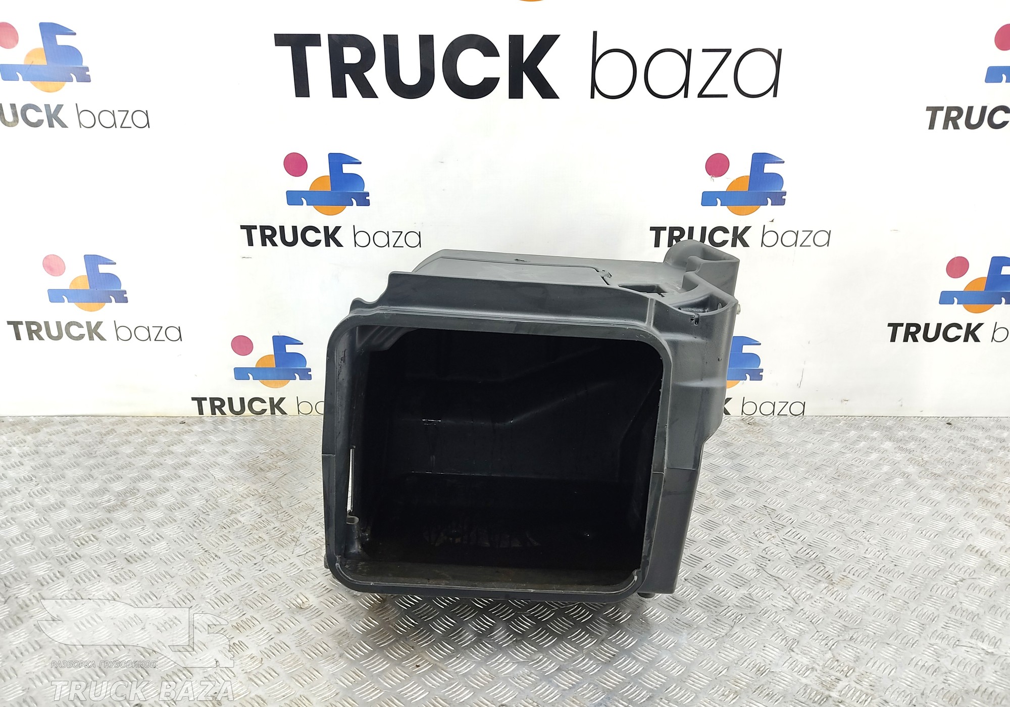 81669126199 Ящик инструментальный левый для Man TGS II (с 2012)