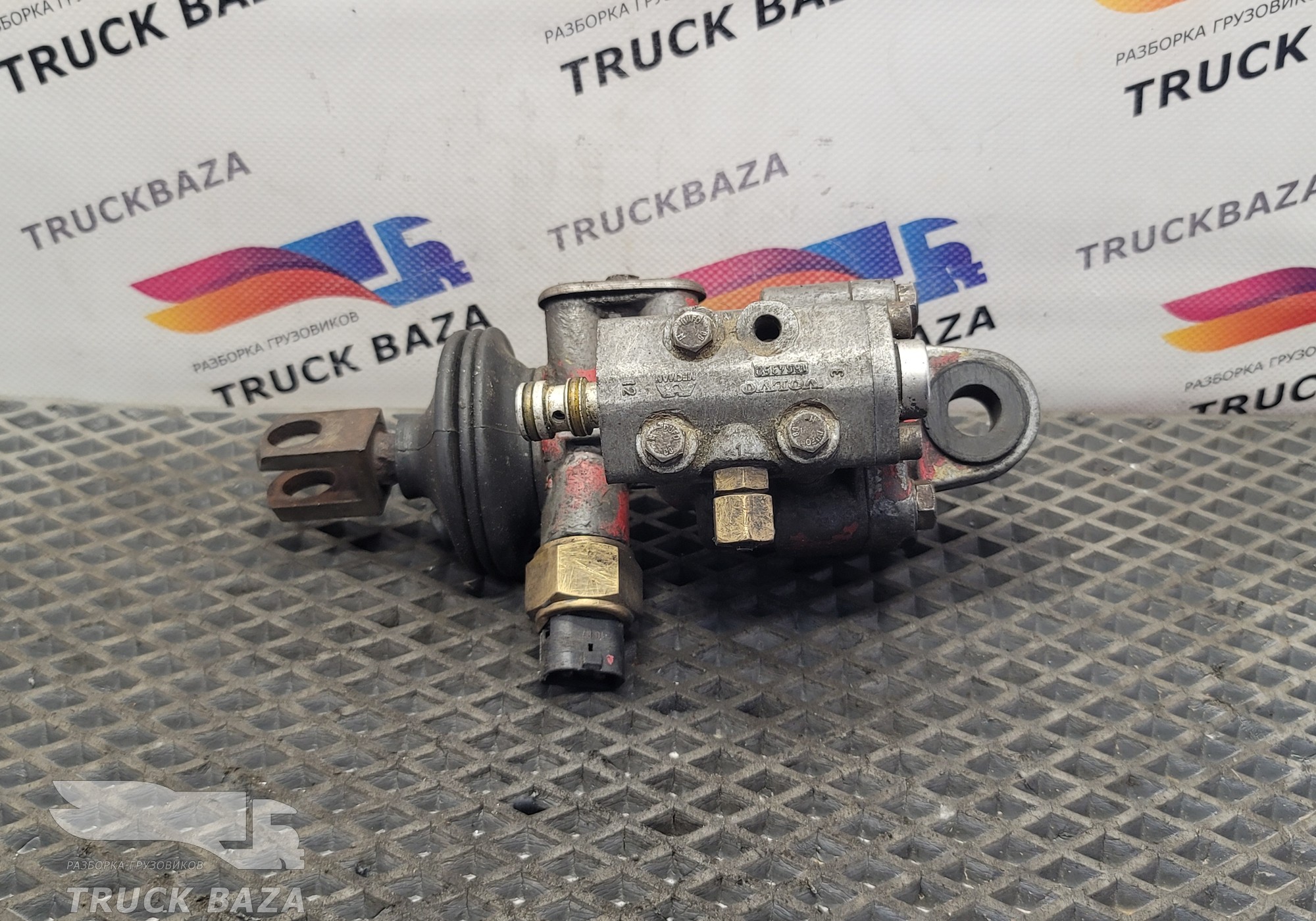 1654350 Клапан пневматический КПП SR2000/2400 для Volvo