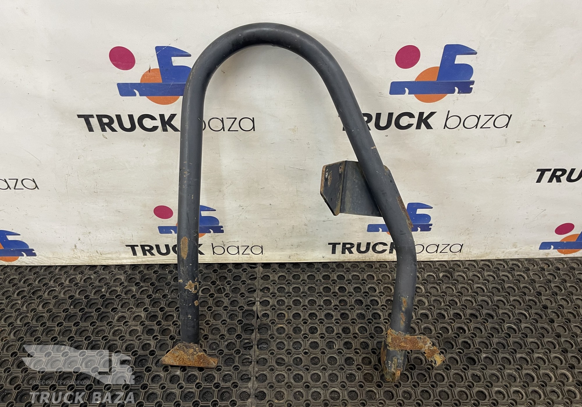 54908404524 Поручень за кабиной для КАМАЗ 5490 (с 2013)