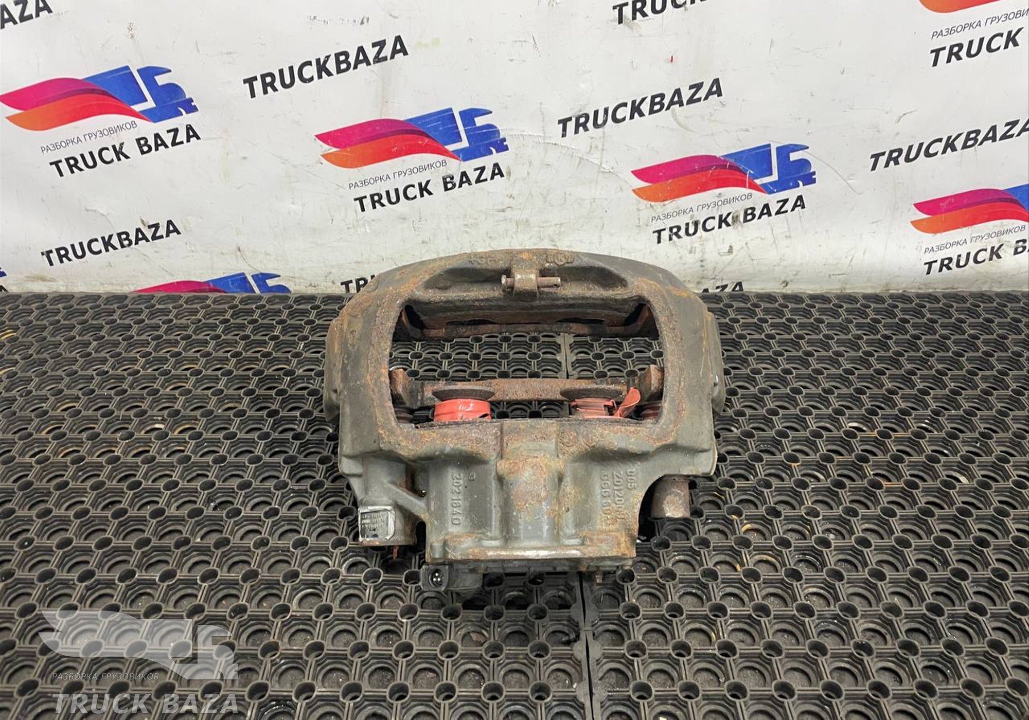 1946307 Суппорт тормозной правый для Scania 5-series R (с 2004 по 2016)