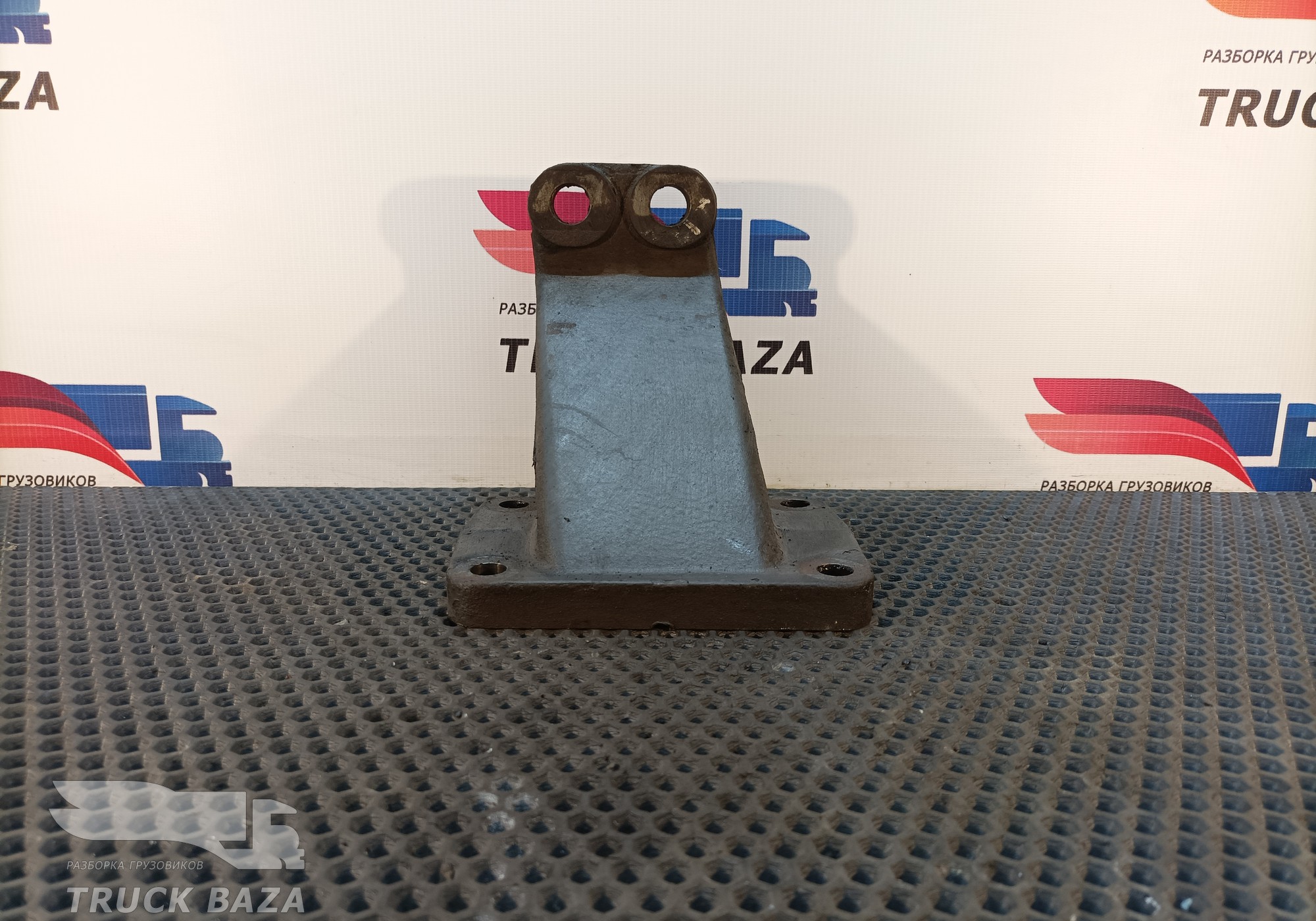 4572241307 Кронштейн двигателя передний для Mercedes-Benz Axor II (с 2004 по 2010)