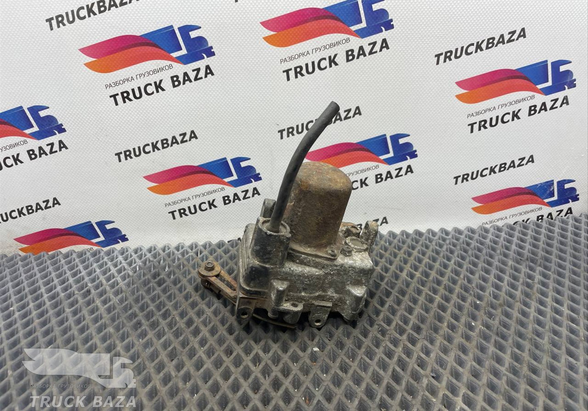 1607779 Моторчик привода троса круиз контроля для Volvo F F12 (с 1977 по 1994)