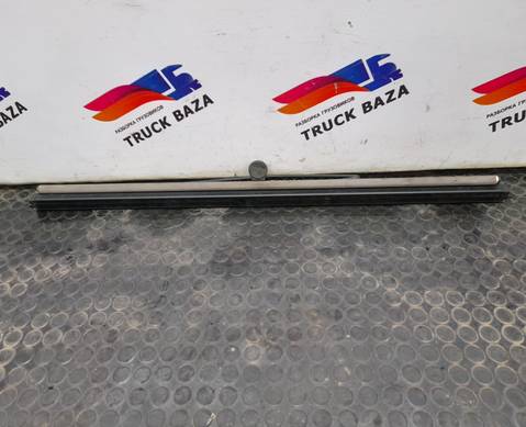 1676030 Шторка двери для Daf XF105