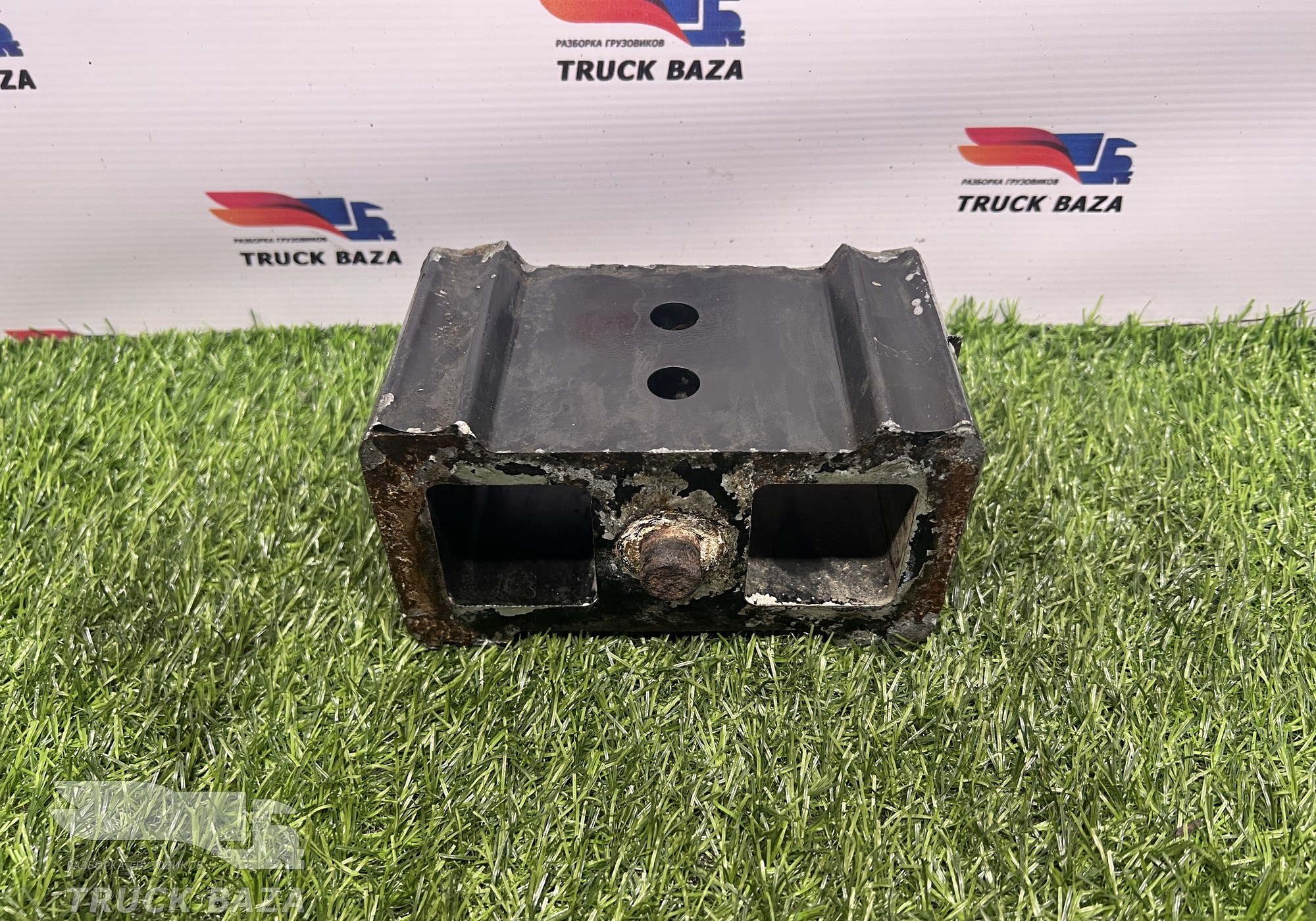 06461390007 Проставка рессоры передней