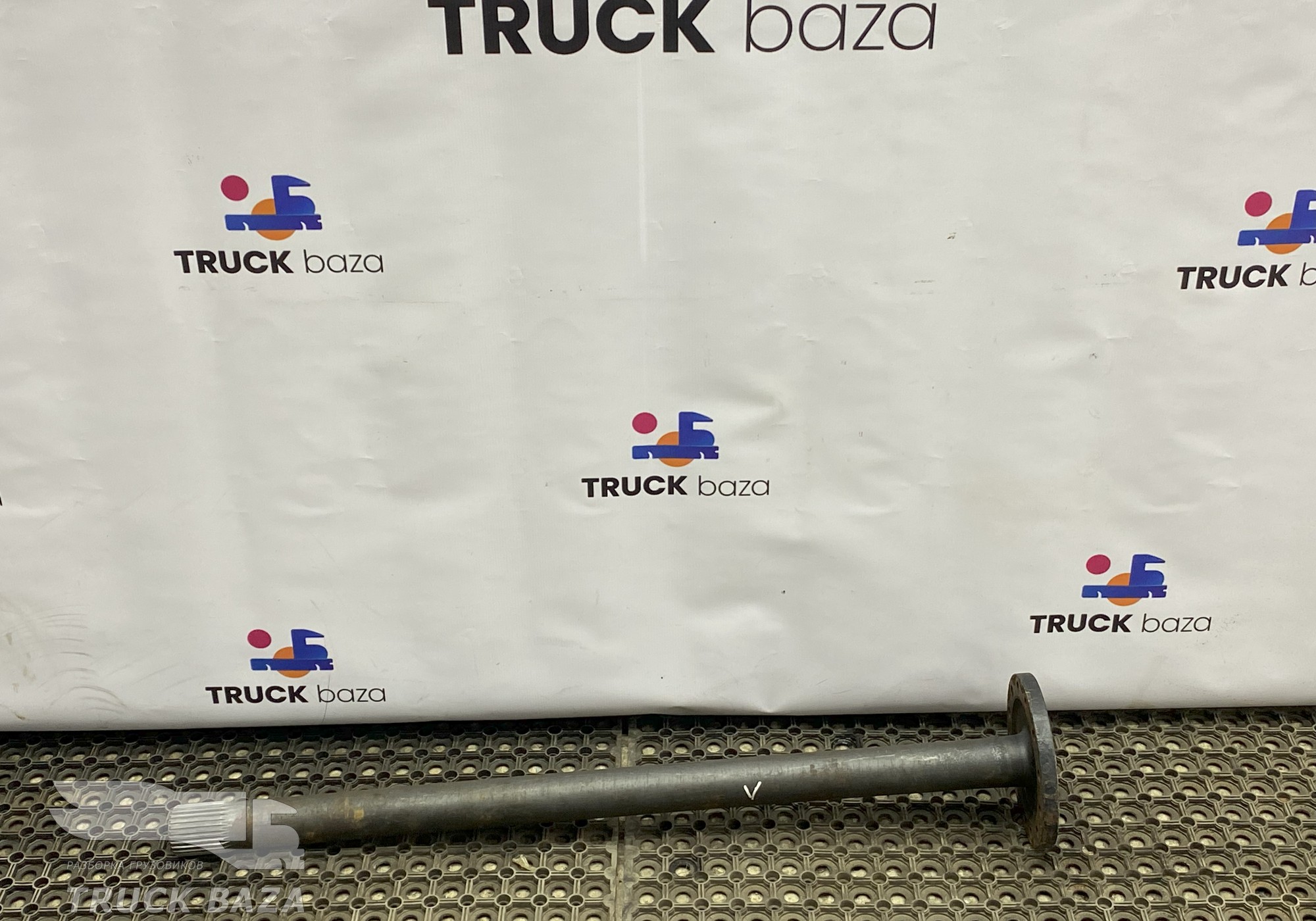 81355023081 Полуось задняя 1030 мм