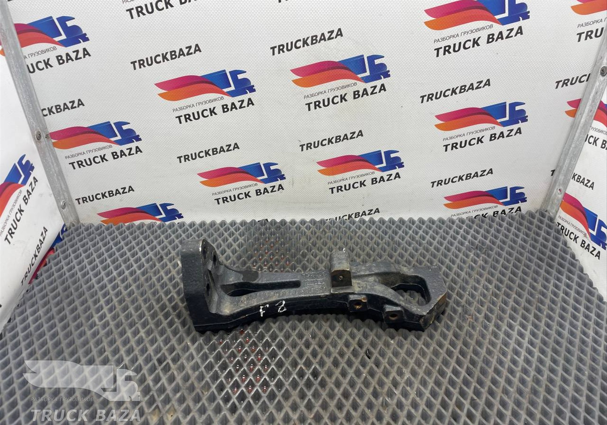 JC465F141142 Кронштейн кабины для Ford F-MAX (с 2018)