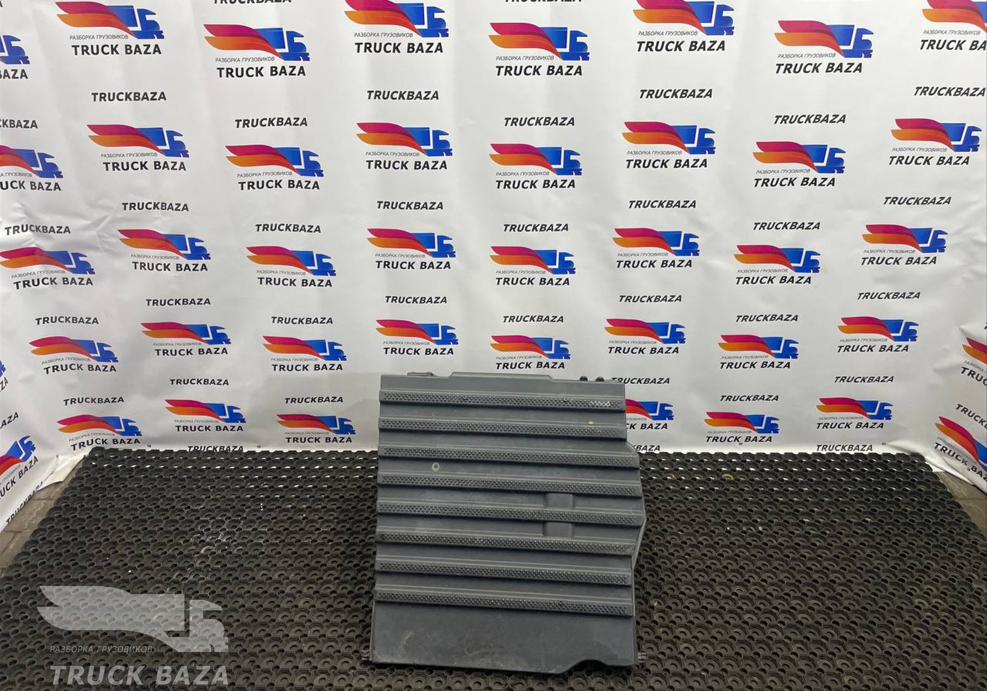 2196771 Крышка ящика АКБ для Scania 5-series G (с 2004 по 2016)