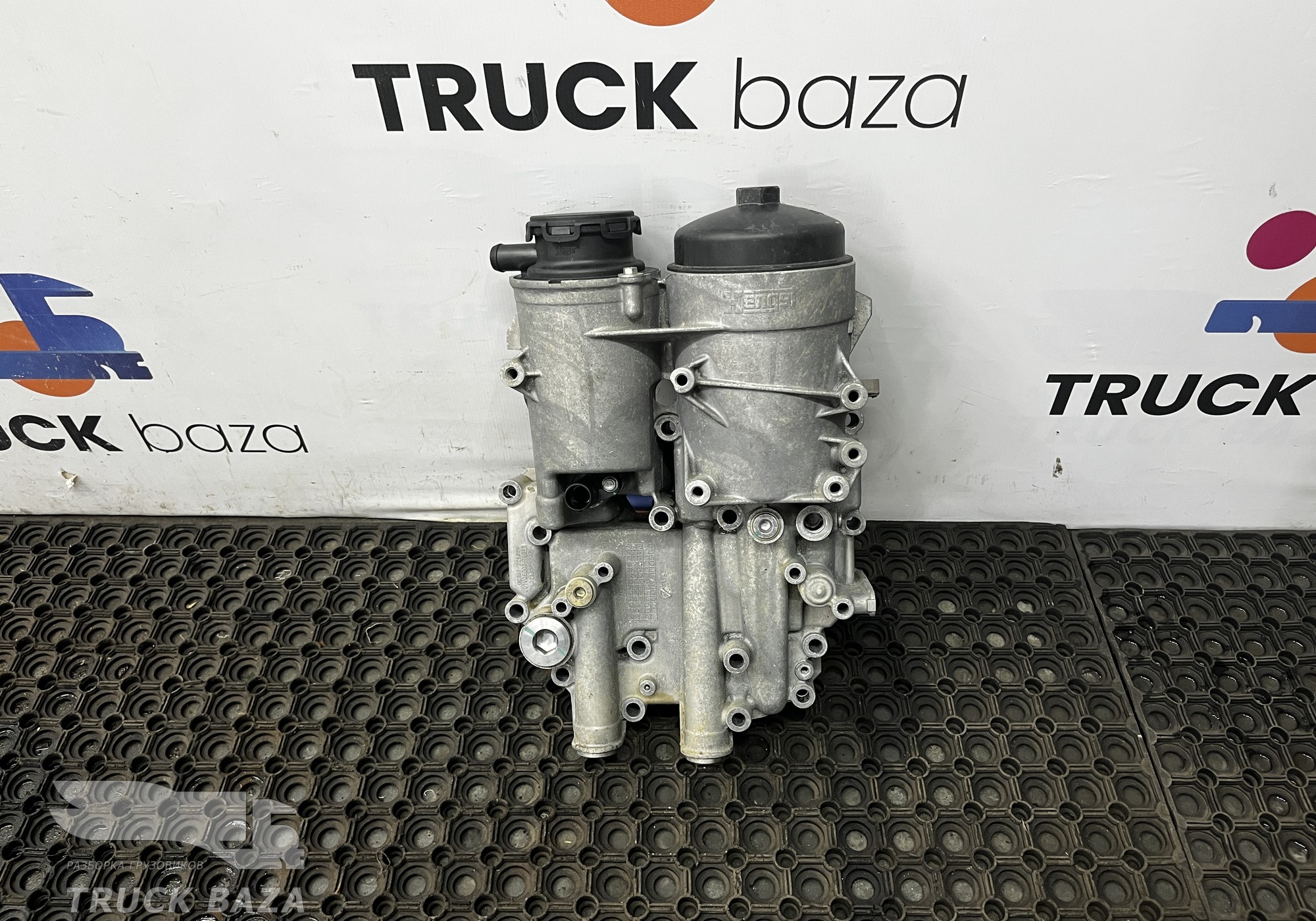 201V050007043 Корпус масляного фильтра для Sinotruk Sitrak C7H