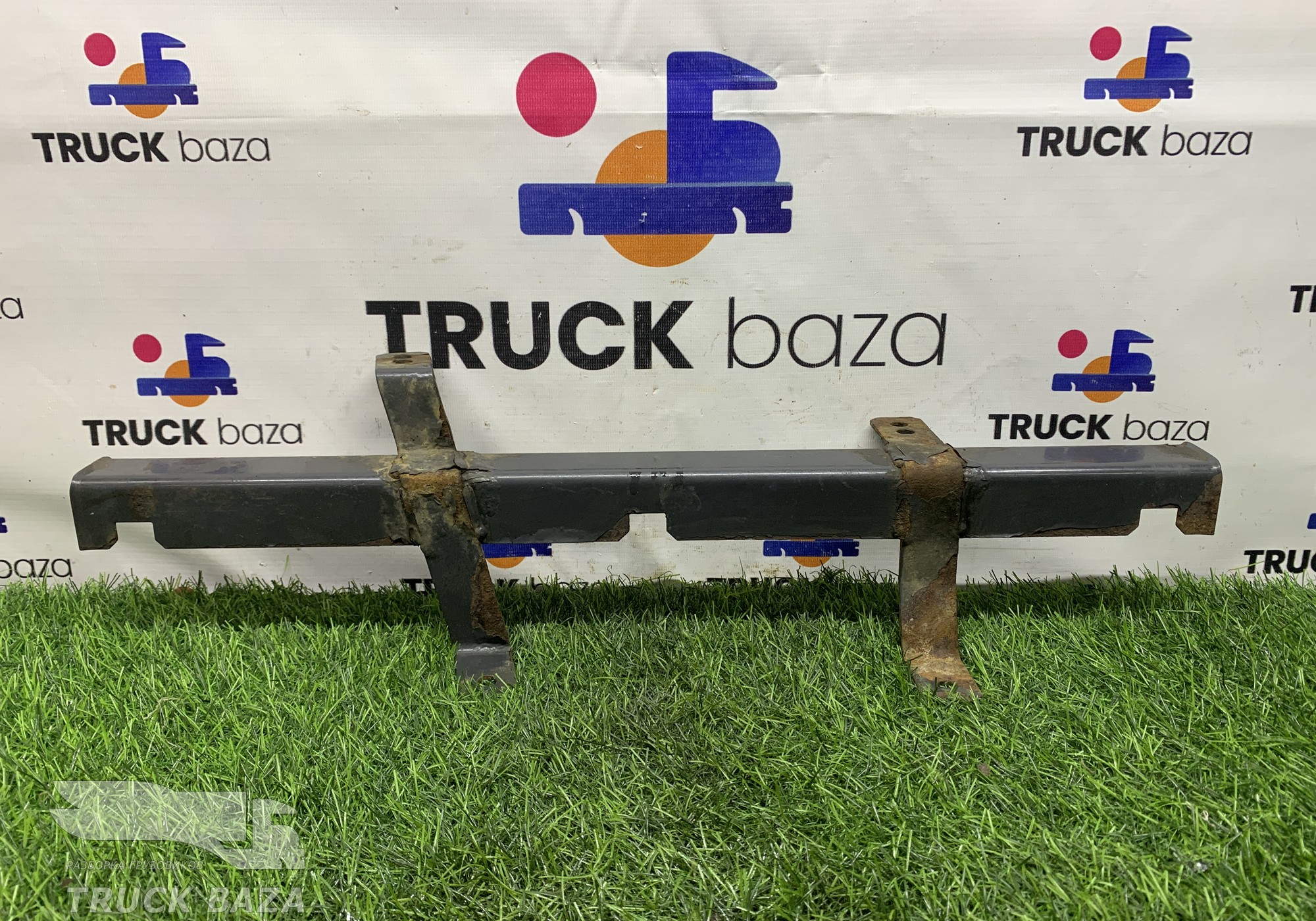 1429875 Кронштейн топливных трубок