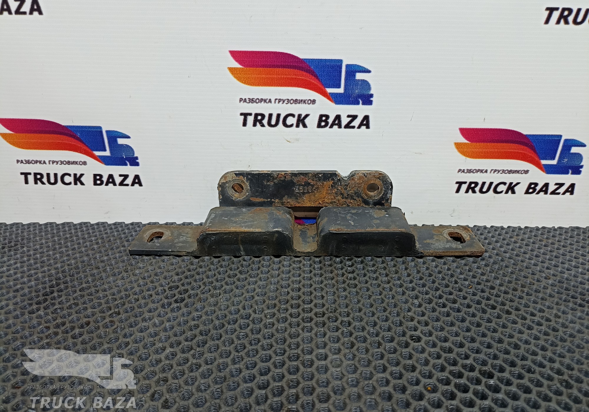 41214451 Кронштейн радиатора для Iveco