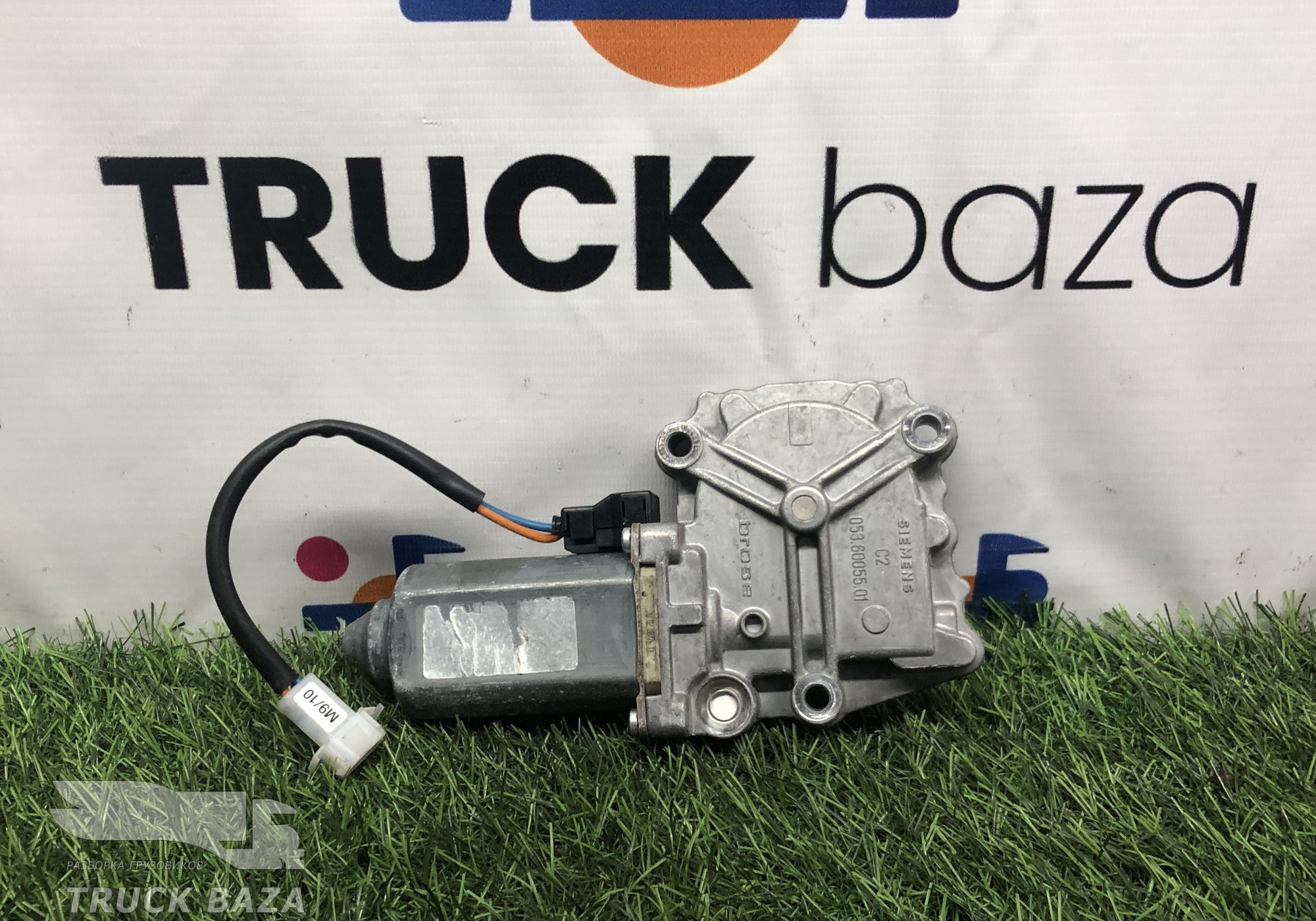 0536005501 Моторчик стеклоподъемника левый