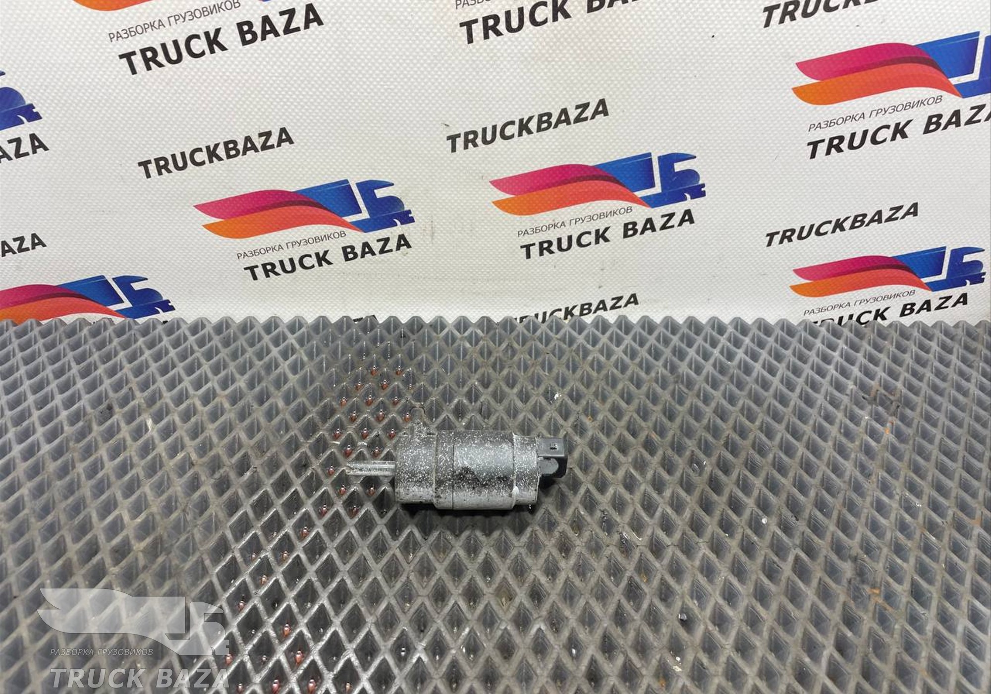 1343064 Насос стеклоомывателя для Daf XF105 (с 2005)