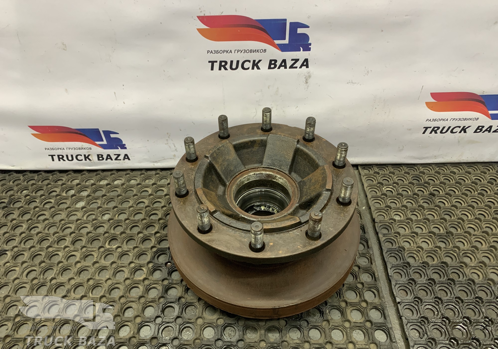 21116569 Ступица передняя