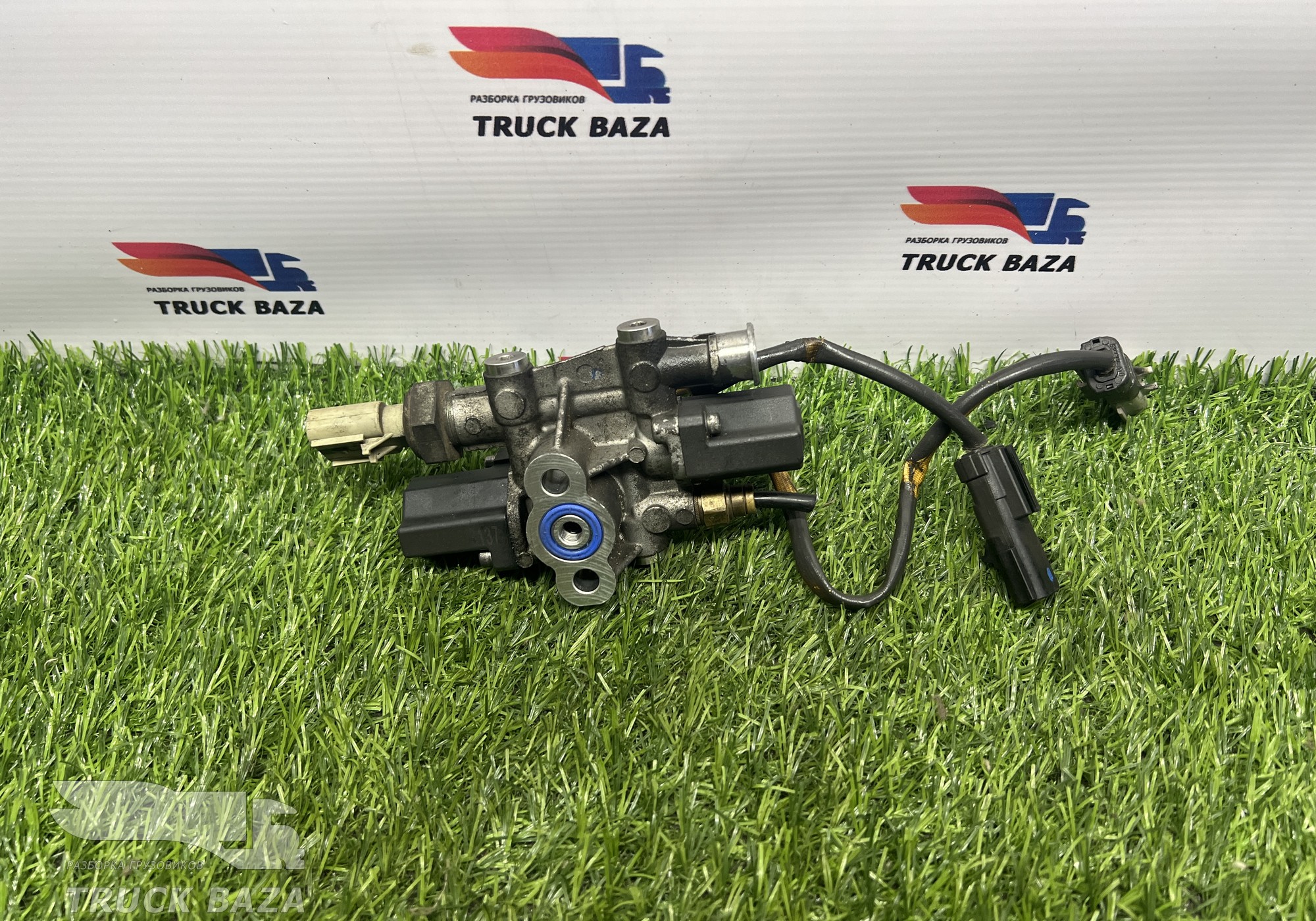 1857666 Клапан топливный для Daf XF106 (с 2012)