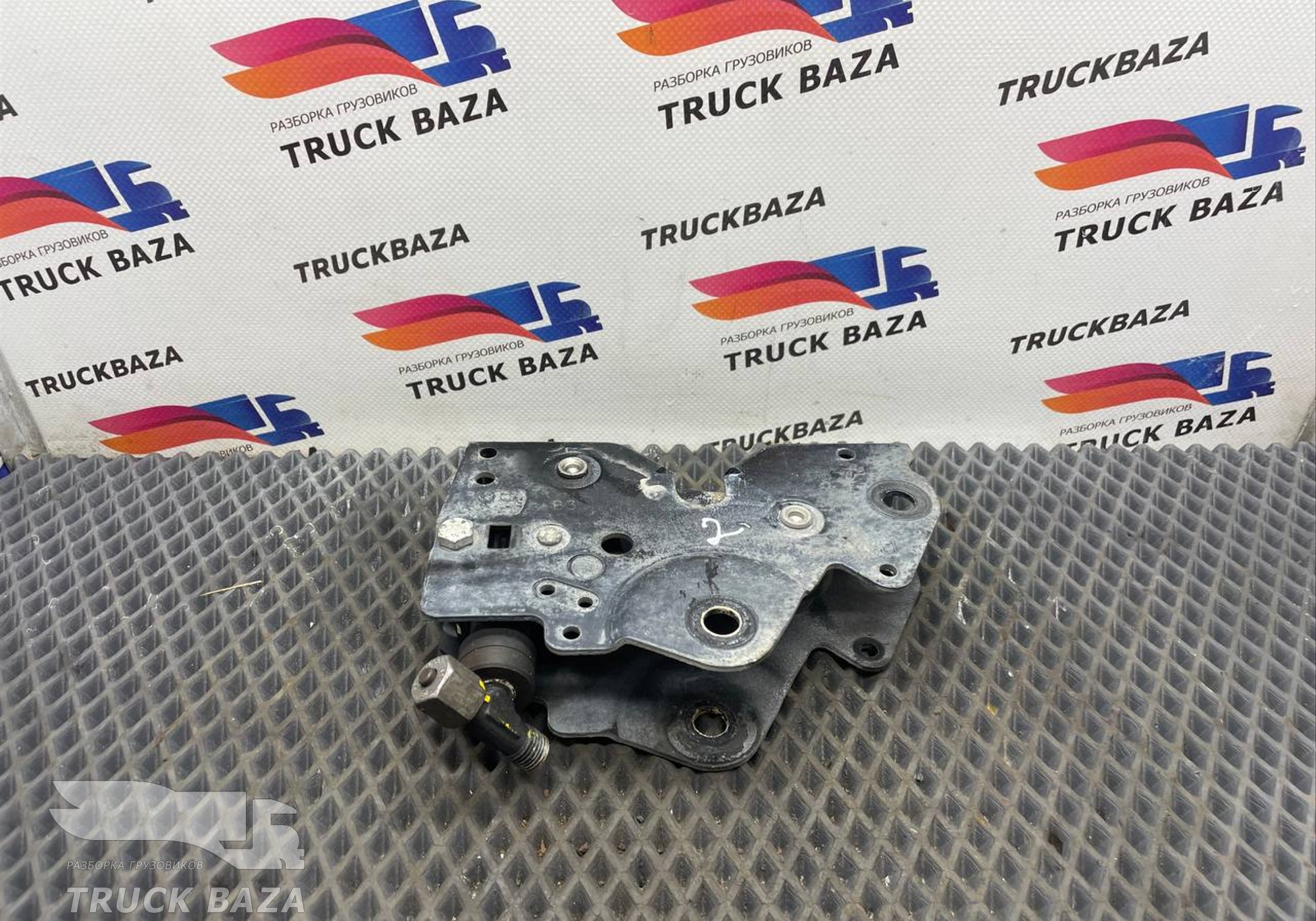 1878677 Замок кабины левый для Daf XF106 (с 2012)