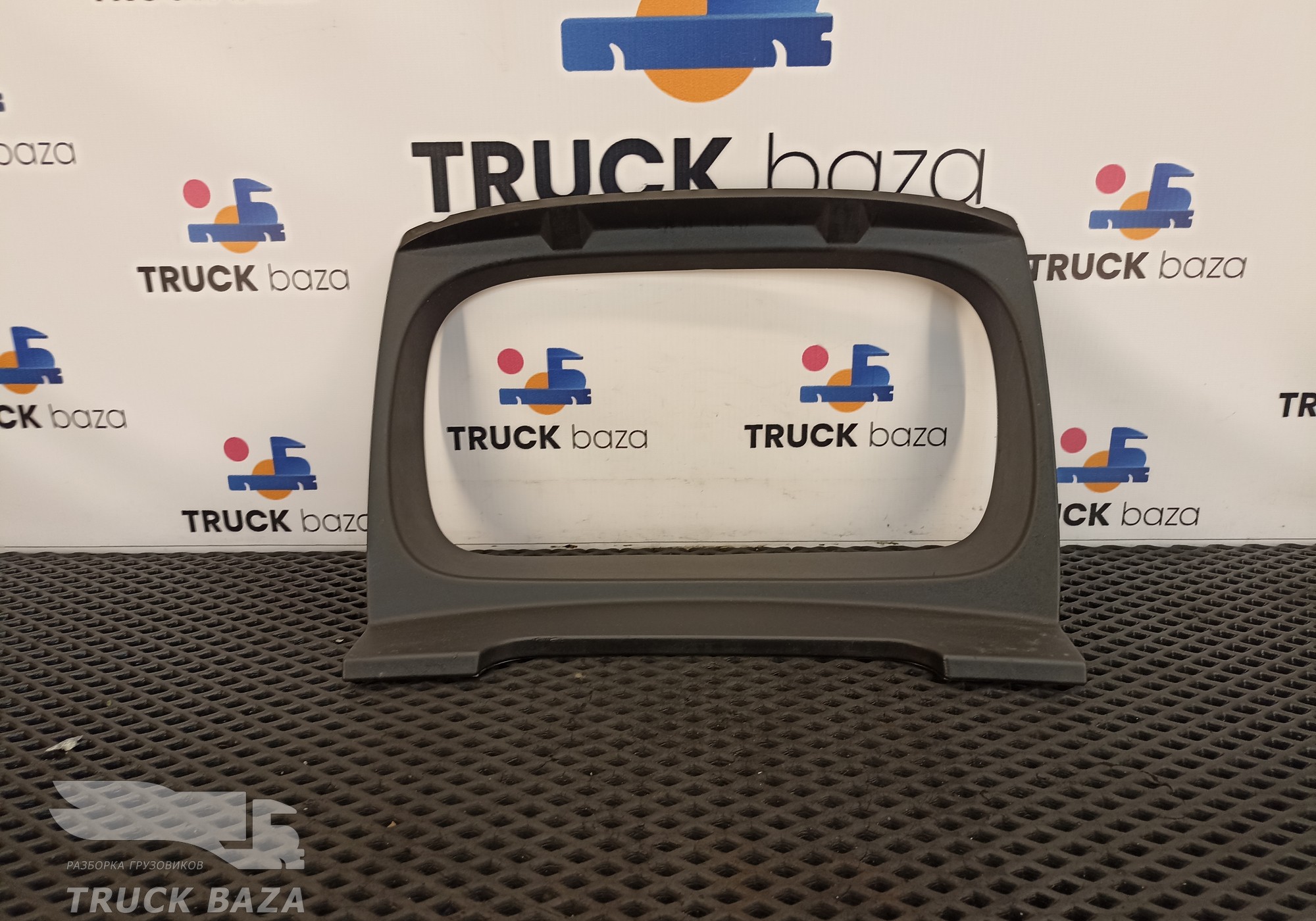 A9406801139 Накладка панели приборов для Mercedes-Benz Axor II (с 2004 по 2010)