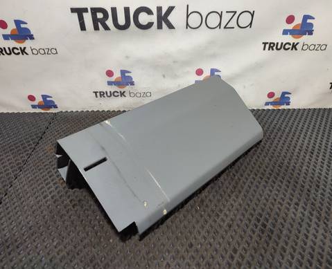 82365301 Заглушка салона левая для Renault T (с 2013)