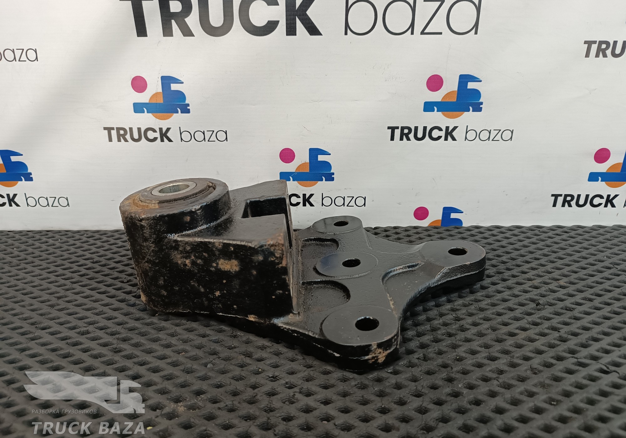 GC465335 Кронштейн рессоры для Ford F-MAX (с 2018)