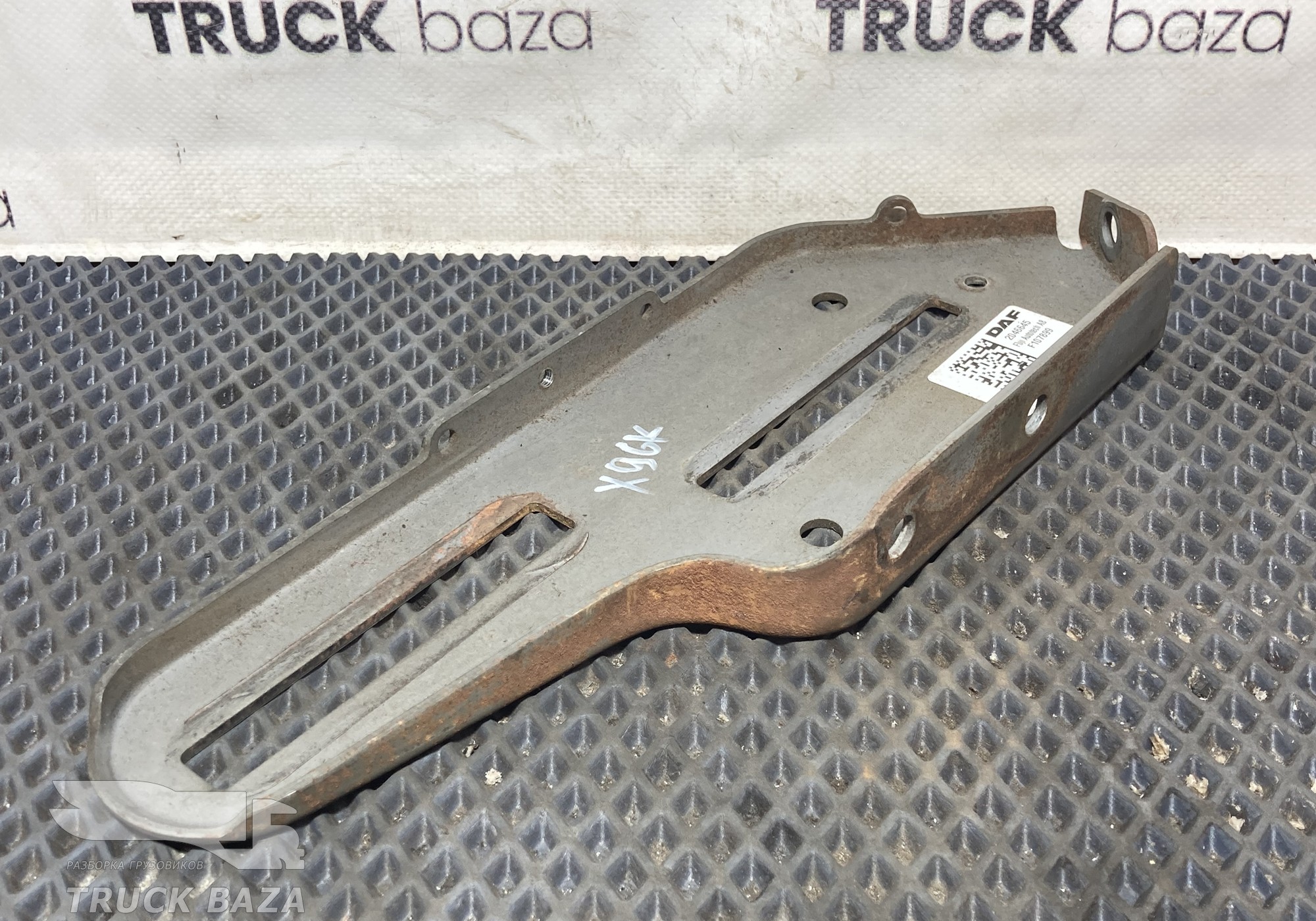 2046645 Кронштейн рулевой колонки для Daf XF105 (с 2005)