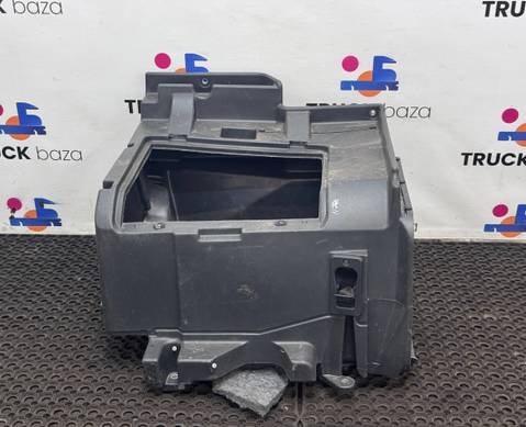 81669126201 Ящик инструментальный левый для Man