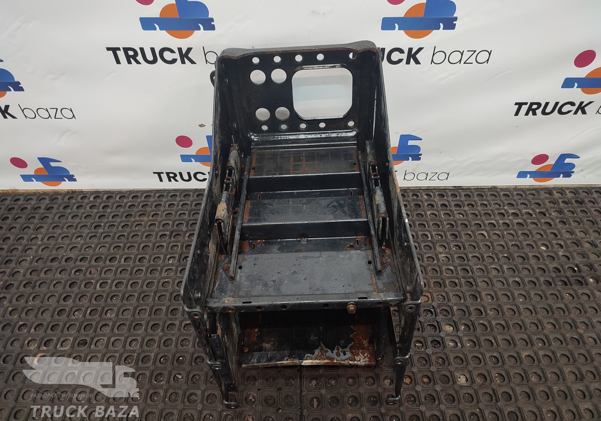 81418605416 Ящик АКБ для Man TGX II (с 2012)