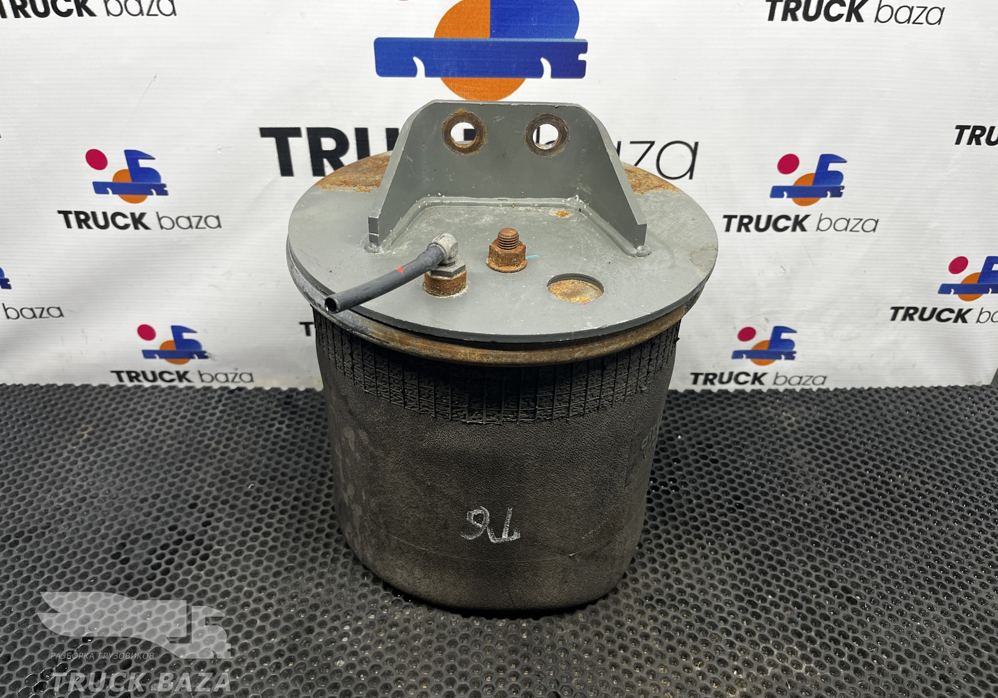 WG9925528010 Подушка пневмоподвески задняя для Sinotruk Sitrak C7H
