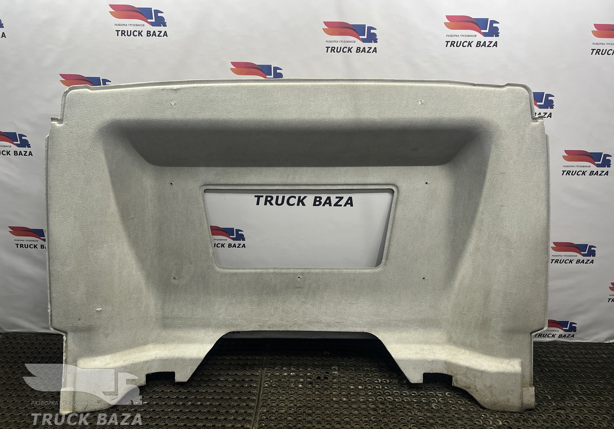5602011B35B Обшивка задней стенки кабины для Faw J6 (с 2007)