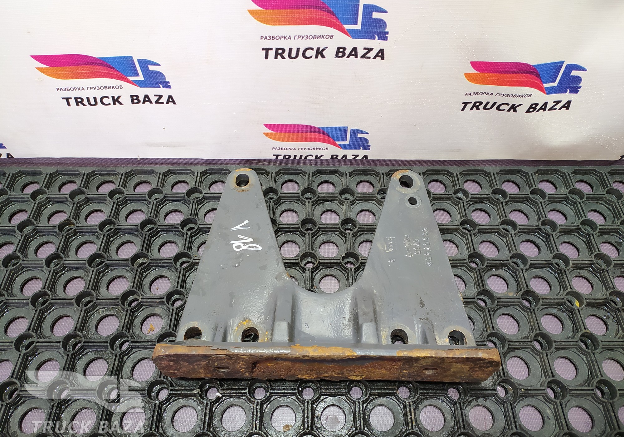 20557252 Кронштейн площадки пневмоподушки для Volvo