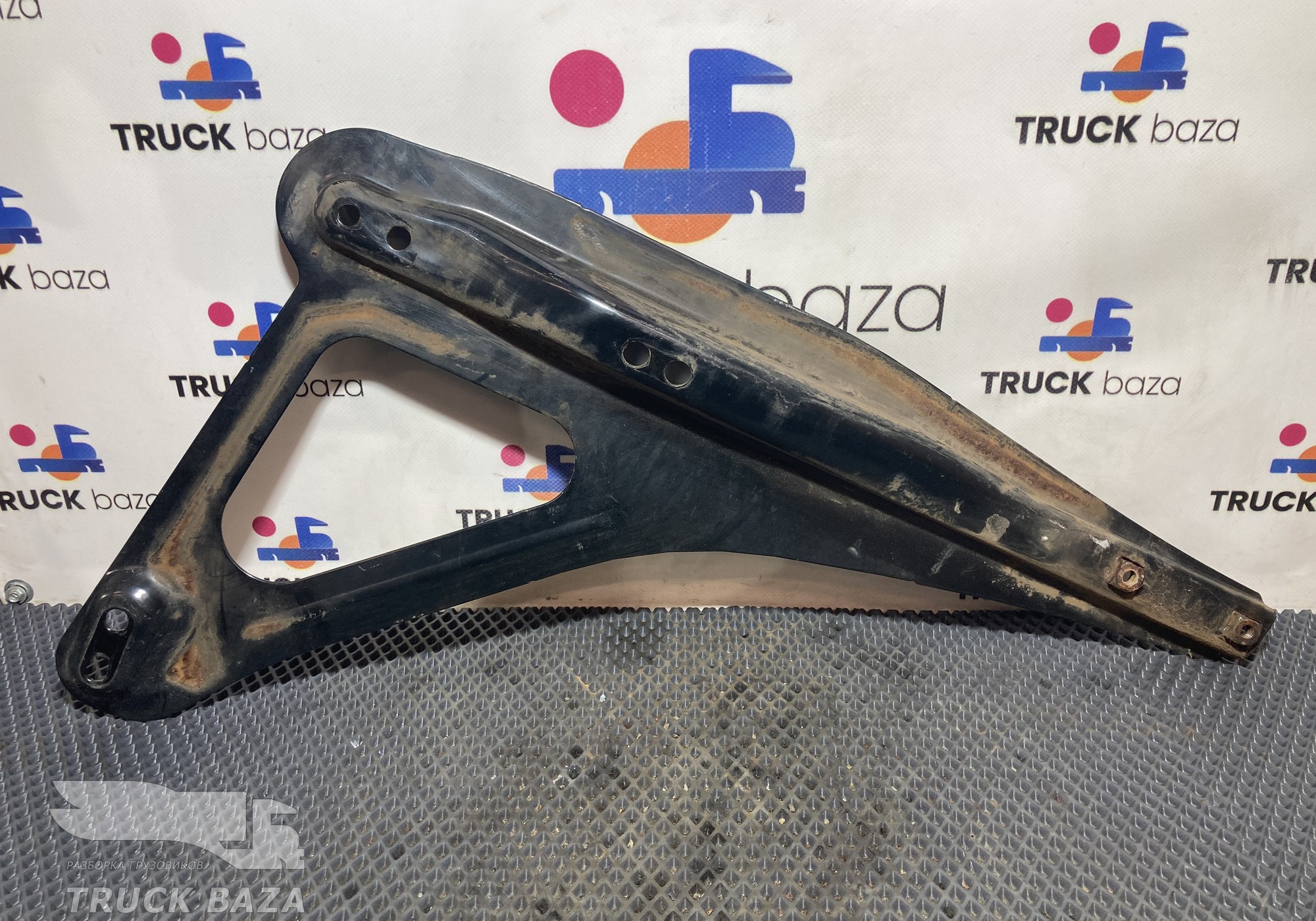 2222269 Кронштейн бака AdBlue для Scania 6-series R (с 2016)