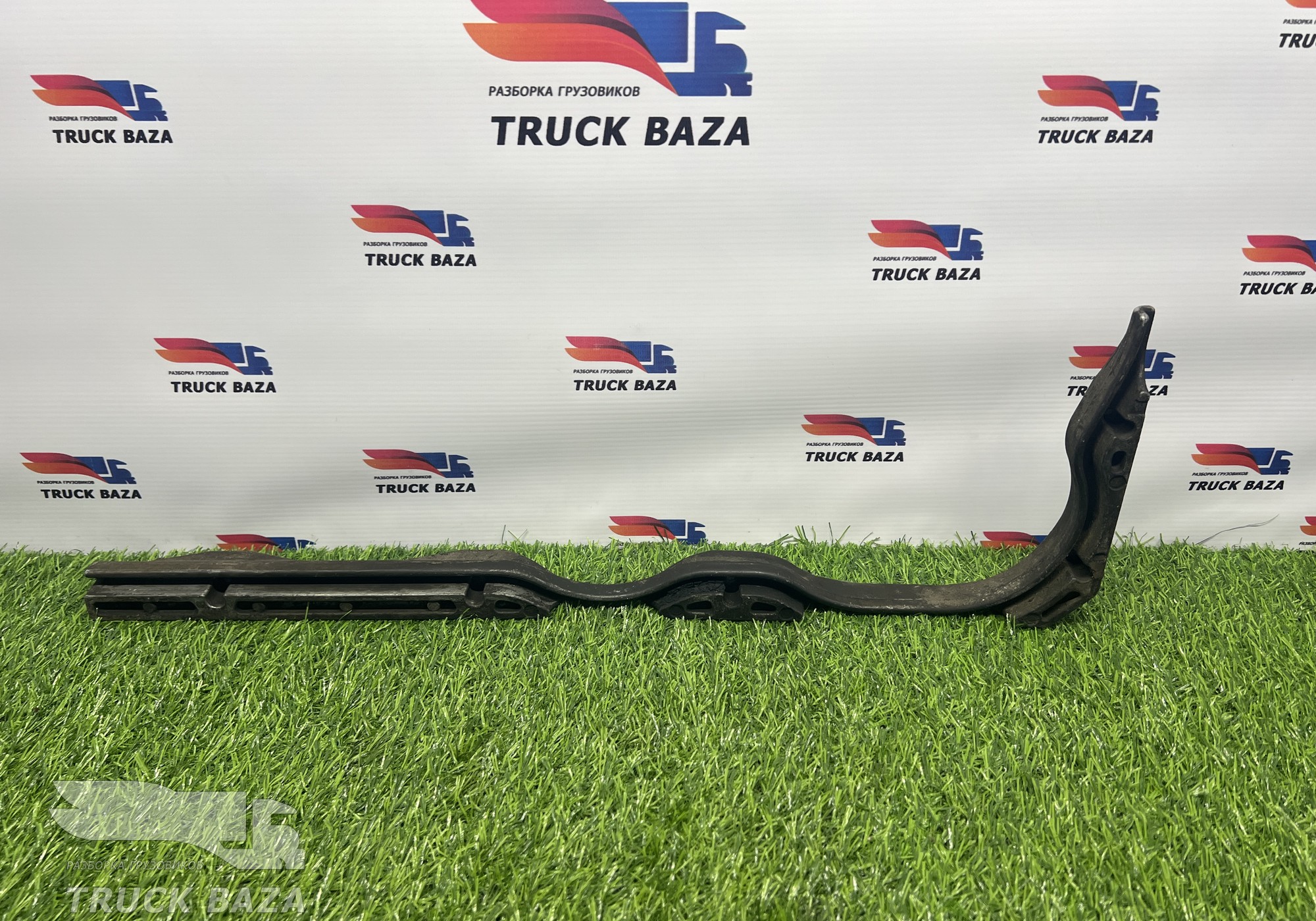 51058400129 Планка крепления поддона