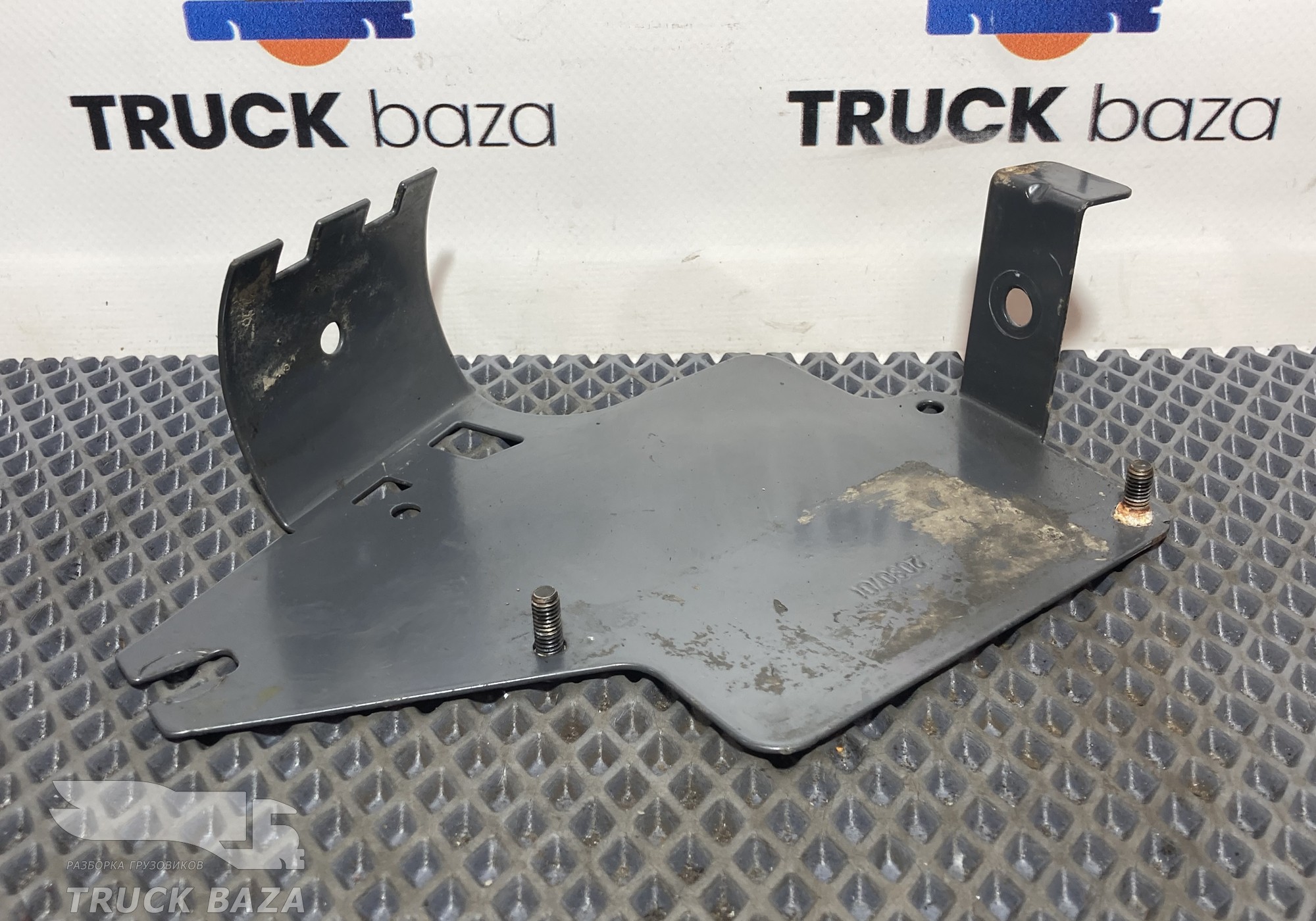 2030701 Кронштейн кислородного датчика