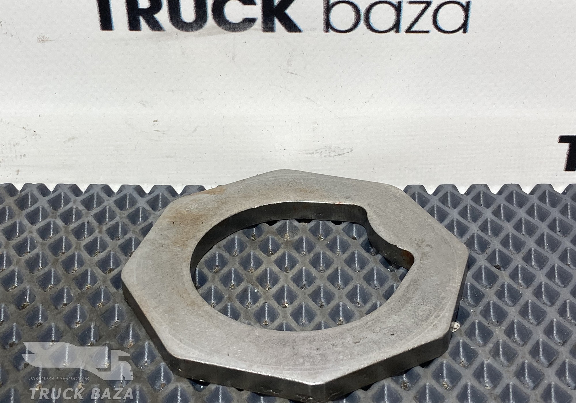 1365594 Шайба передней ступицы