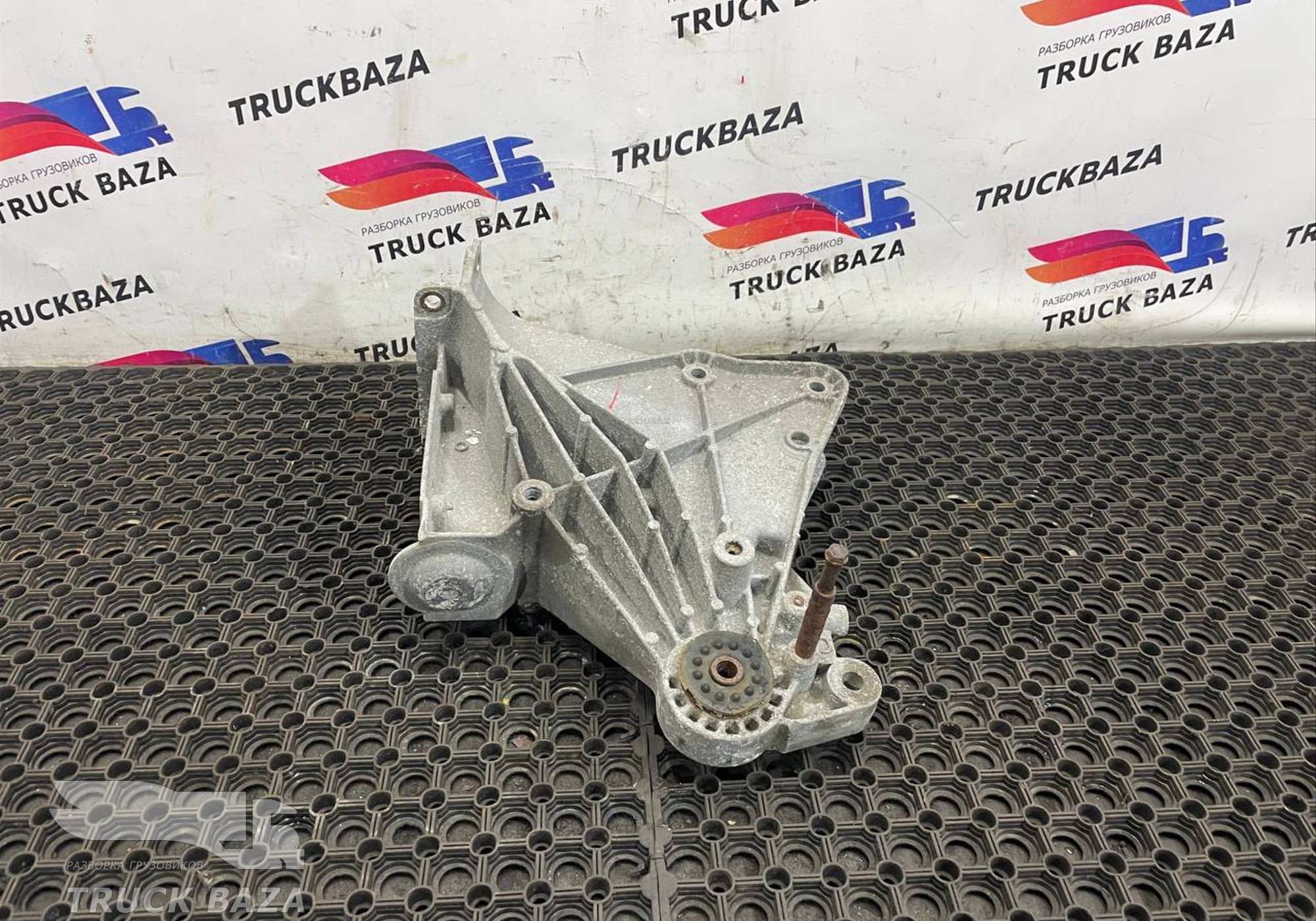 5010228905 Кронштейн кабины для Renault Premium I (с 1996 по 2004)