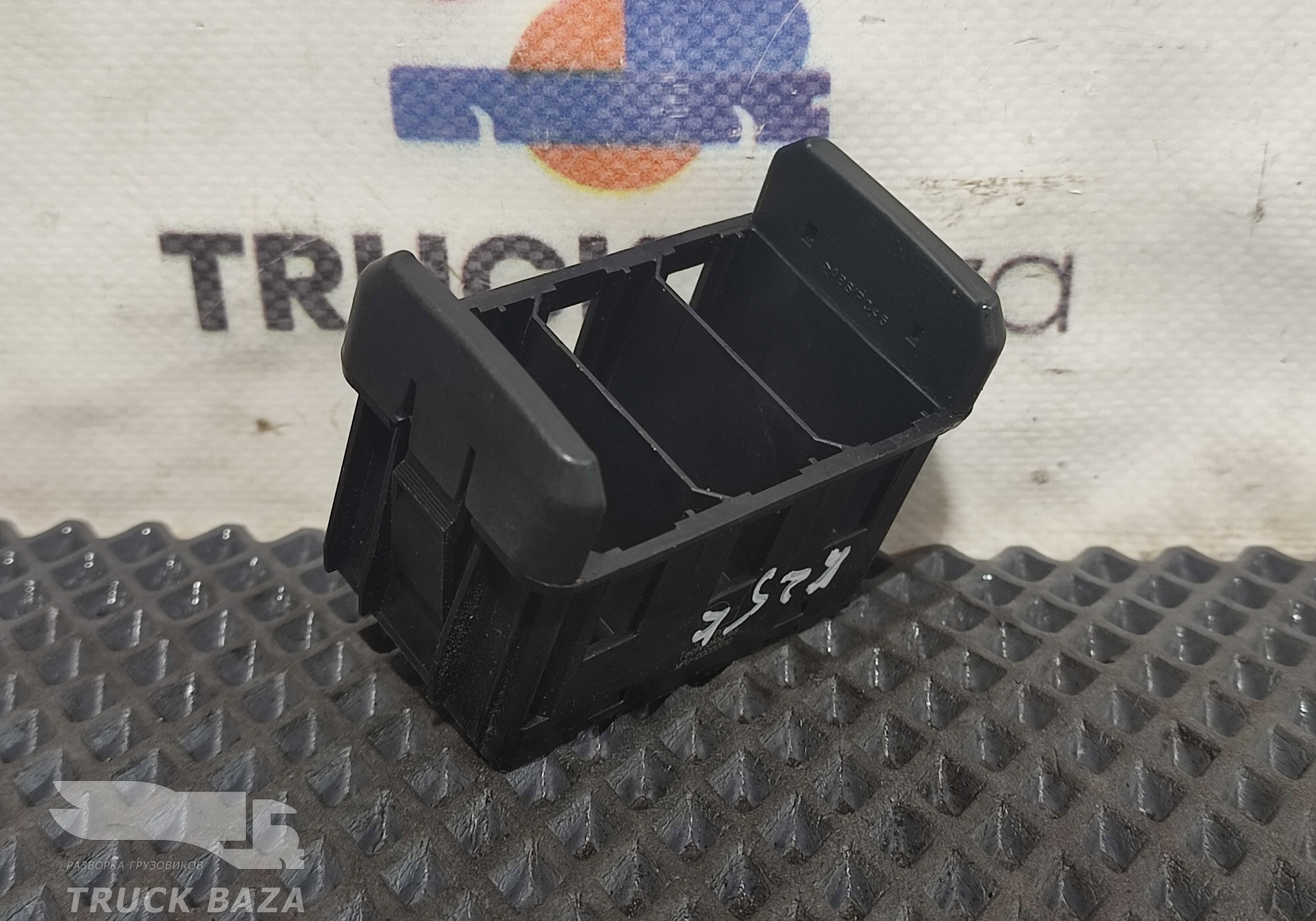 MPU00000010 Блок кнопок для КАМАЗ 54901