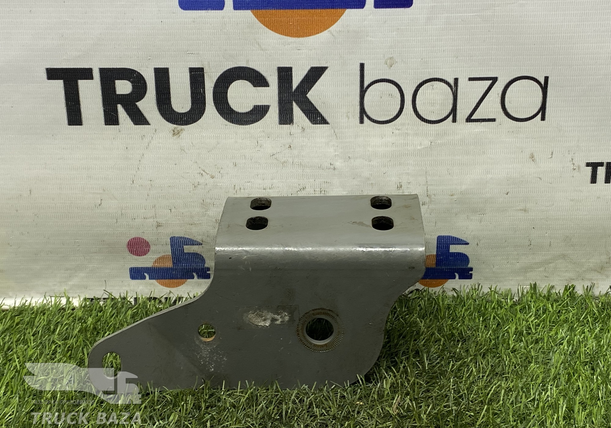 810W417202782 Кронштейн торсиона кабины правый