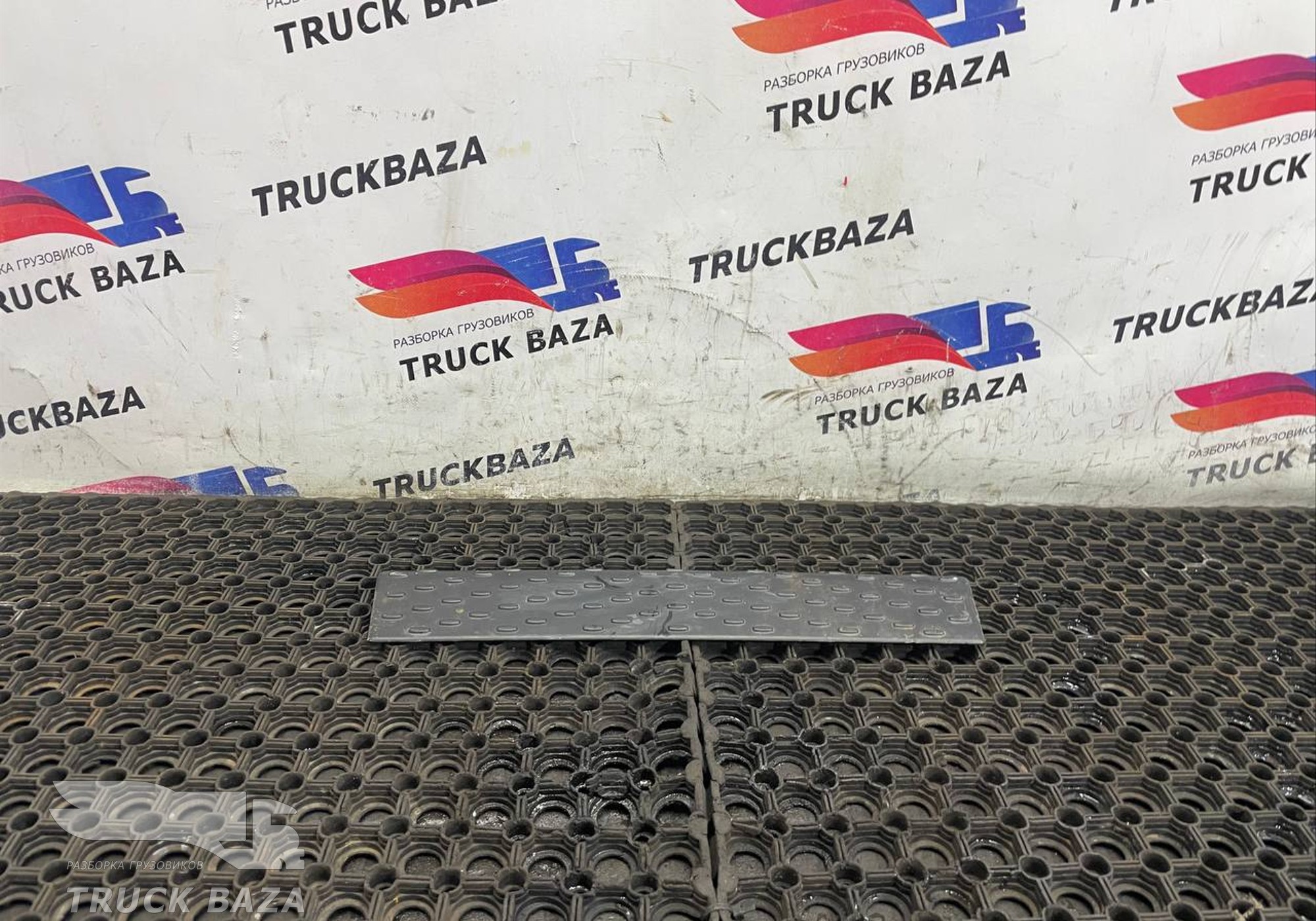 5010578344 Подножка в бампер для Renault Premium II (с 2005 по 2013)