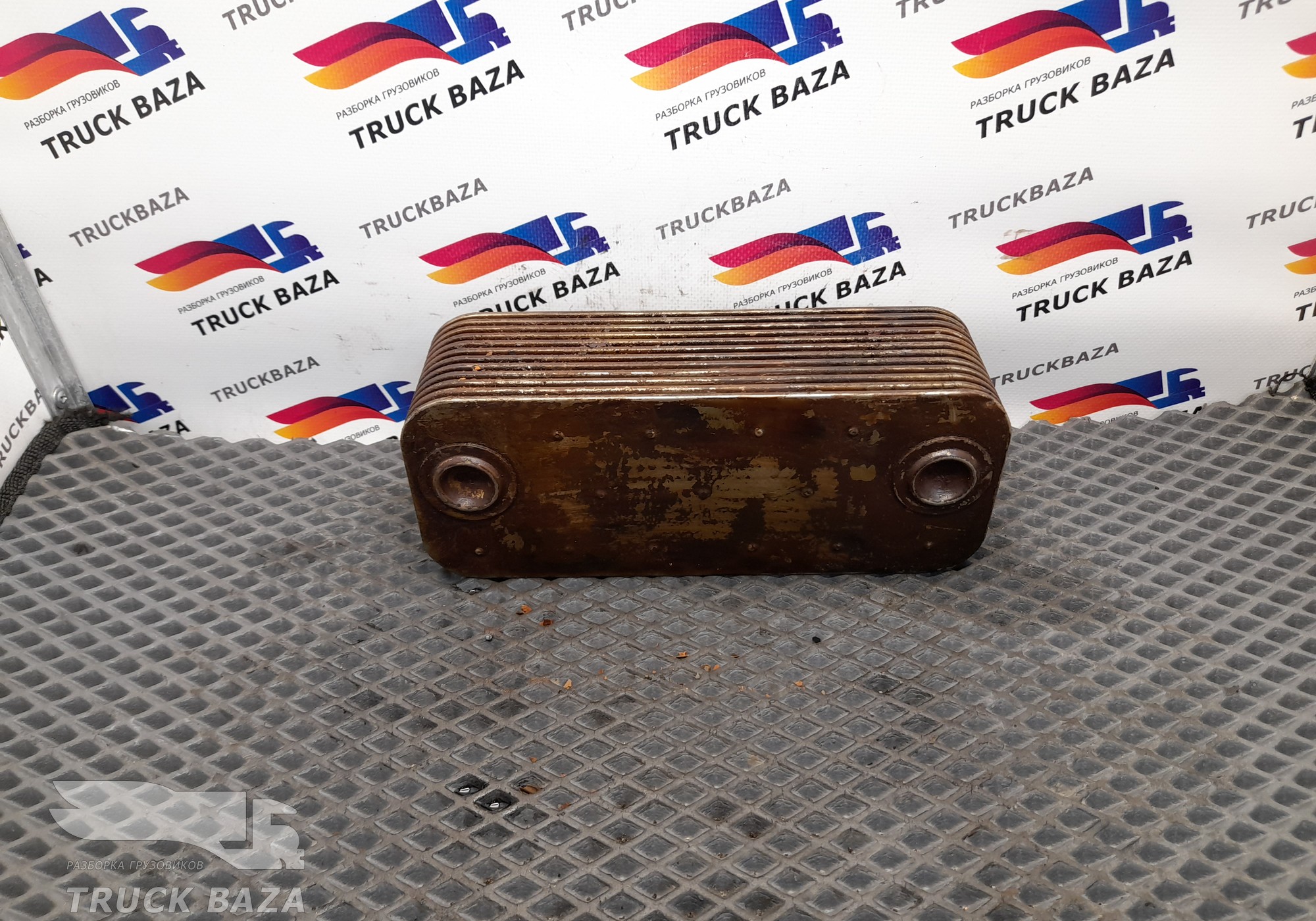 5411880201 Радиатор масляный для Mercedes-Benz Actros